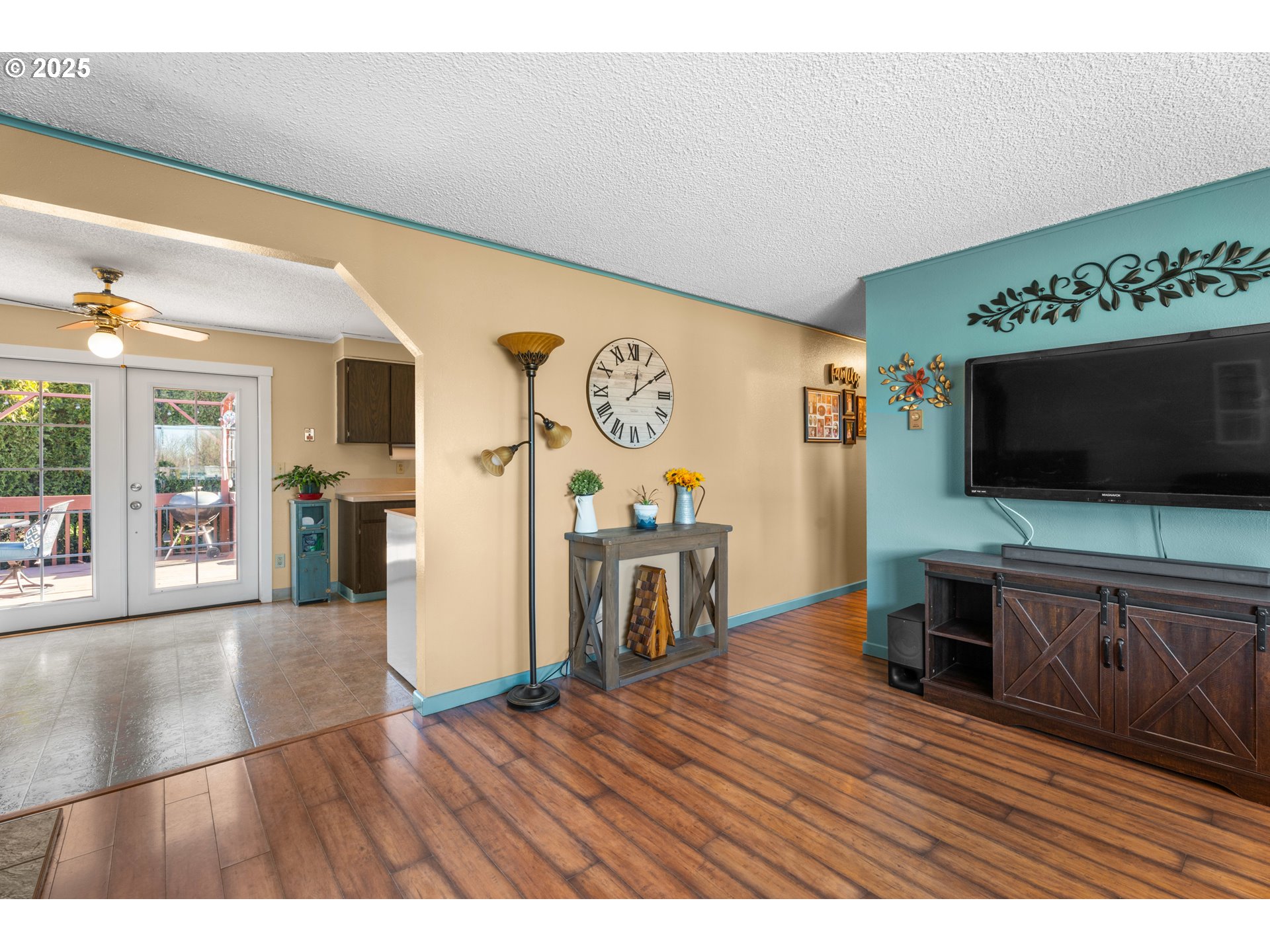 2 BERWICK CT