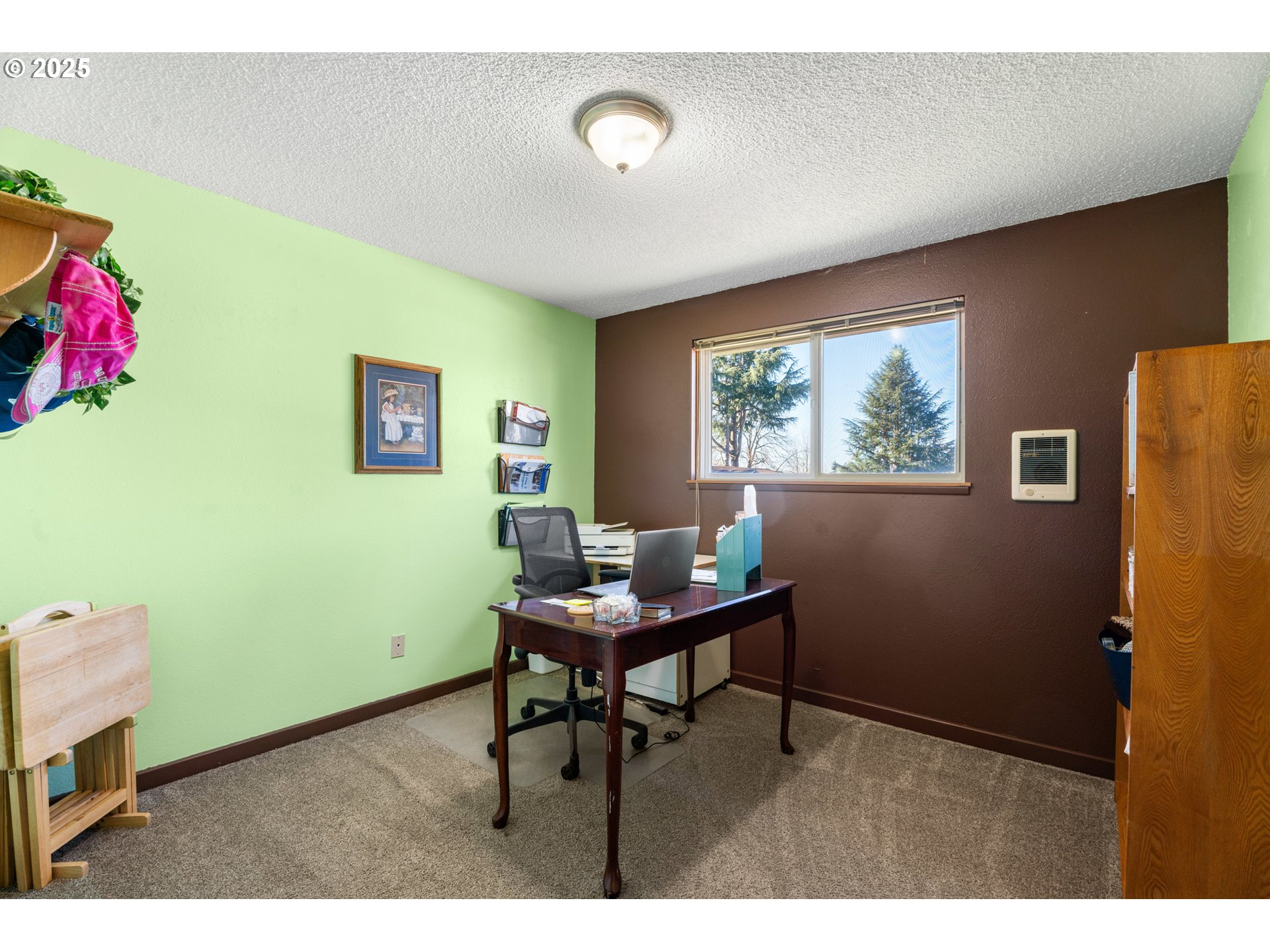 2 BERWICK CT