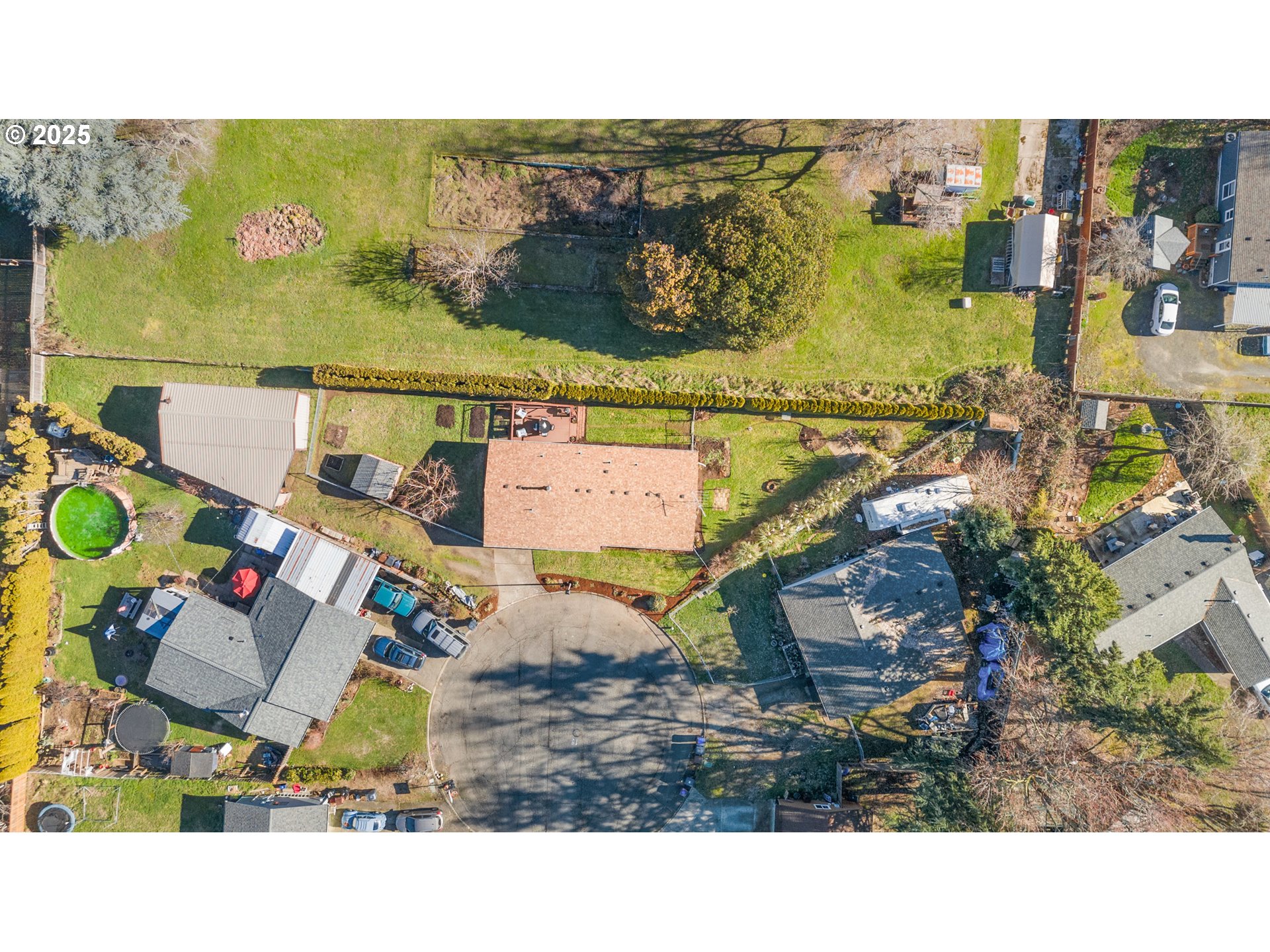 2 BERWICK CT