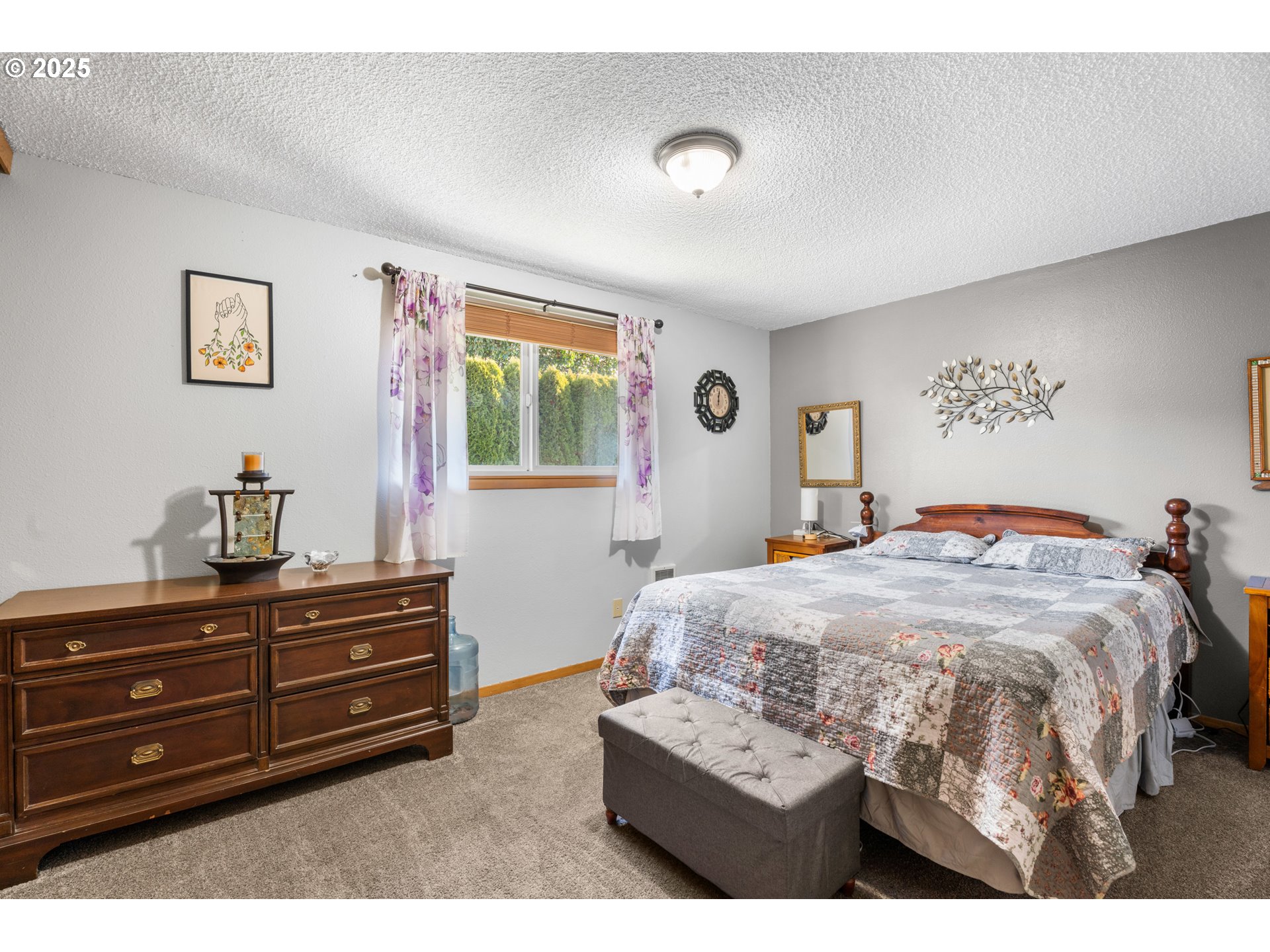 2 BERWICK CT