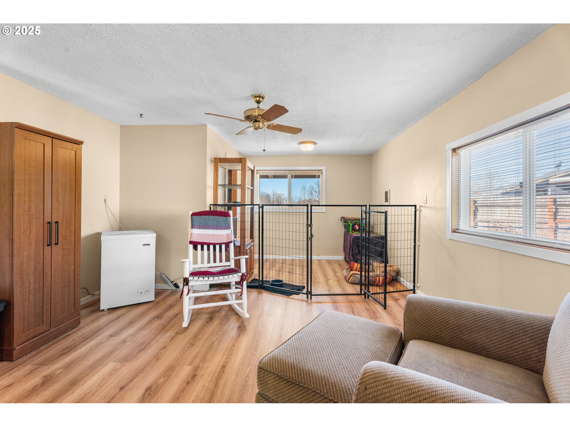 2 BERWICK CT