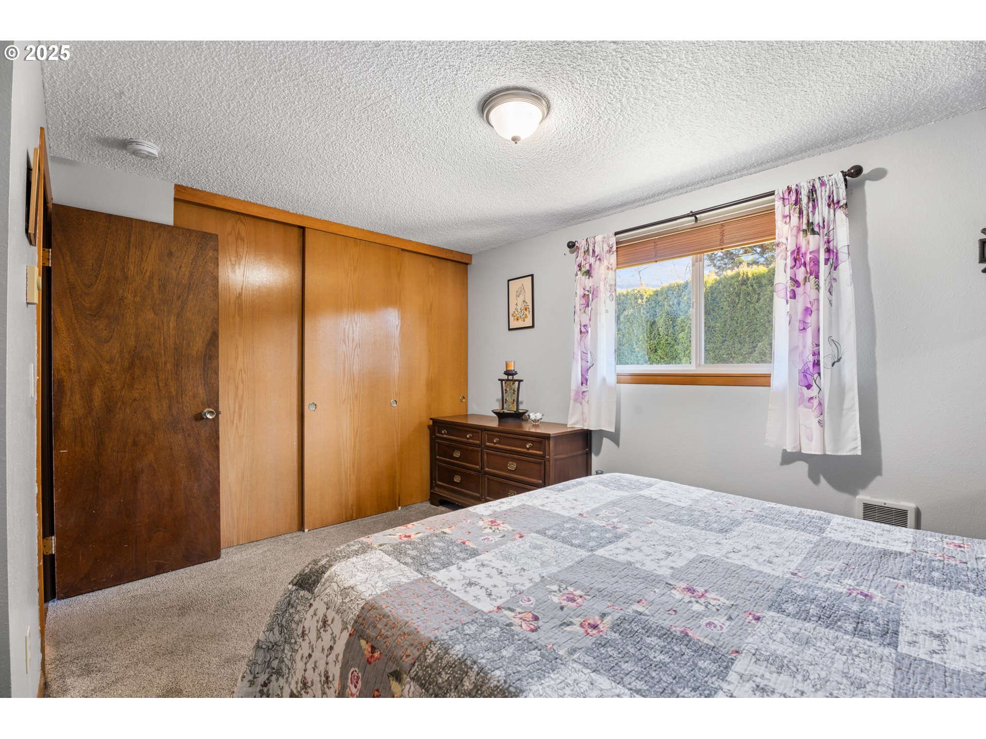 2 BERWICK CT