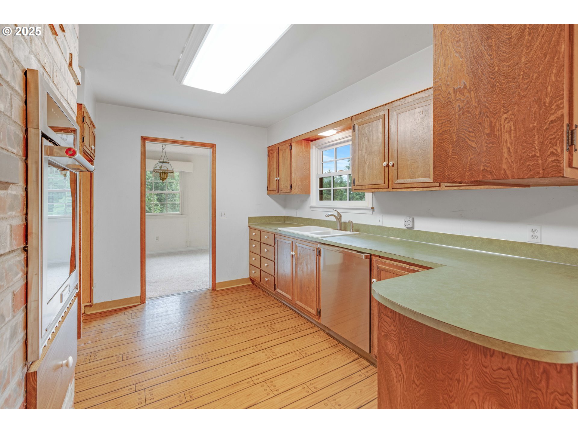 29141 SW PETES MOUNTAIN RD