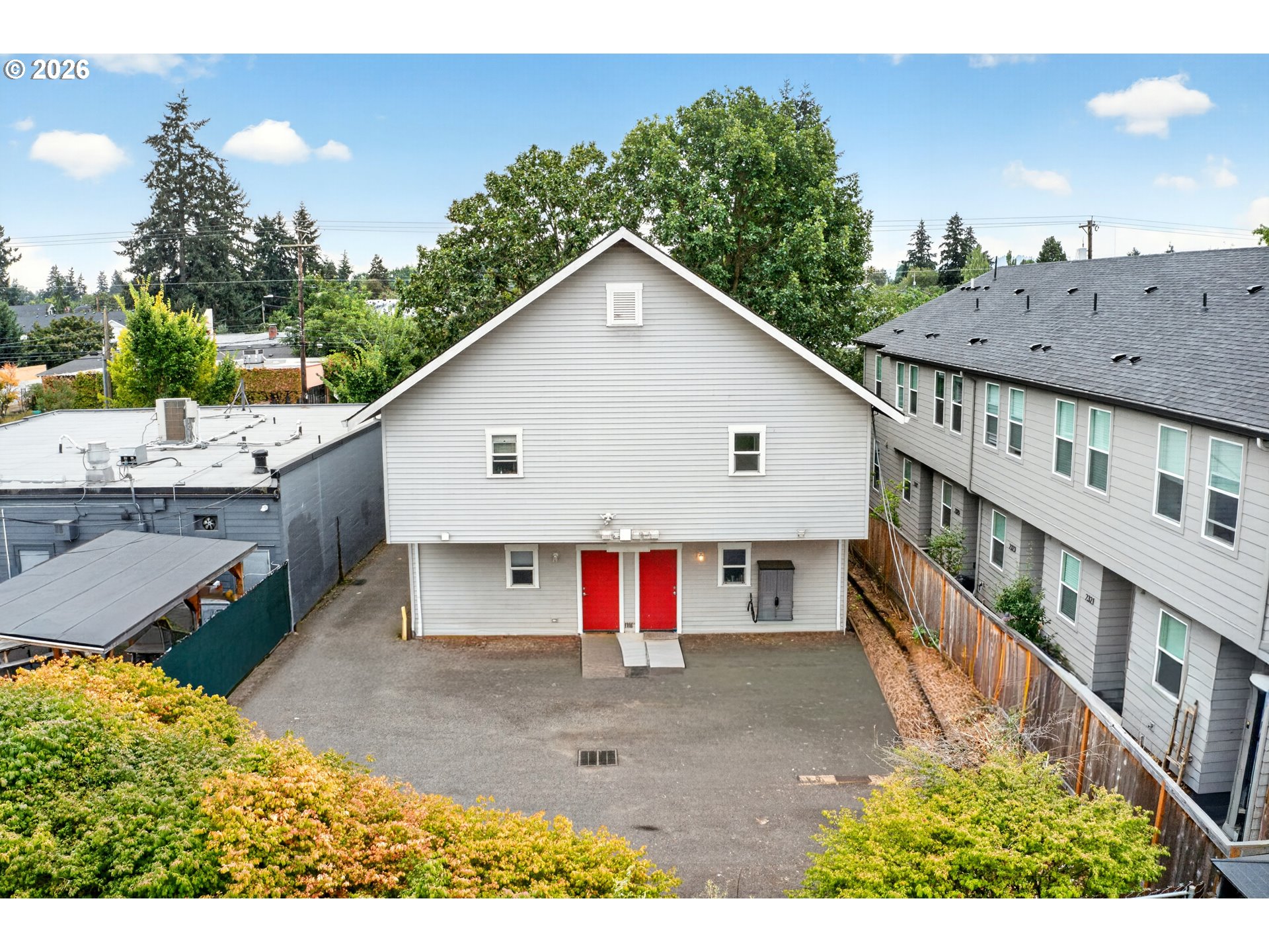 2315 N LOMBARD ST