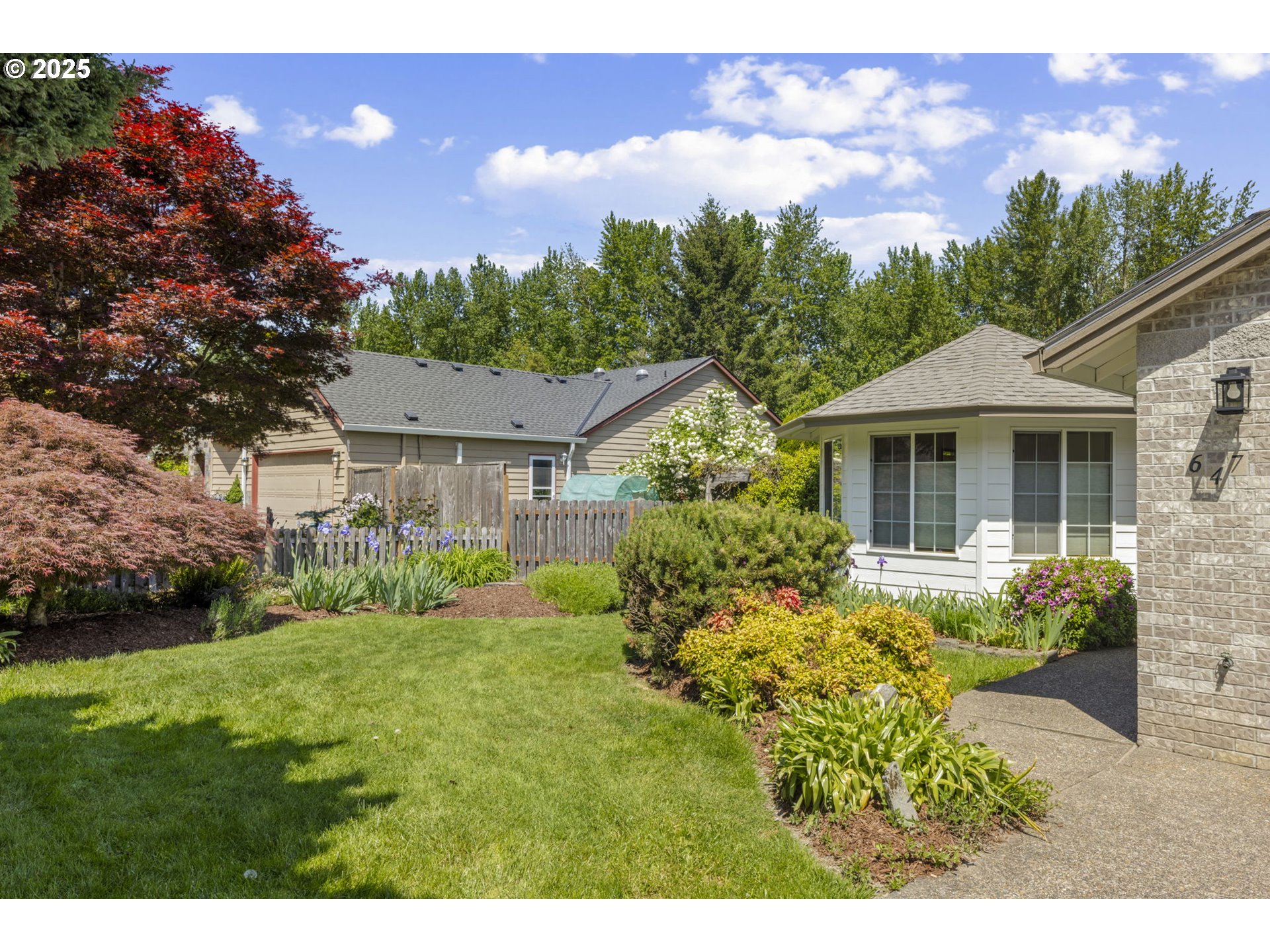 647 NE MEADOW DR, Portland