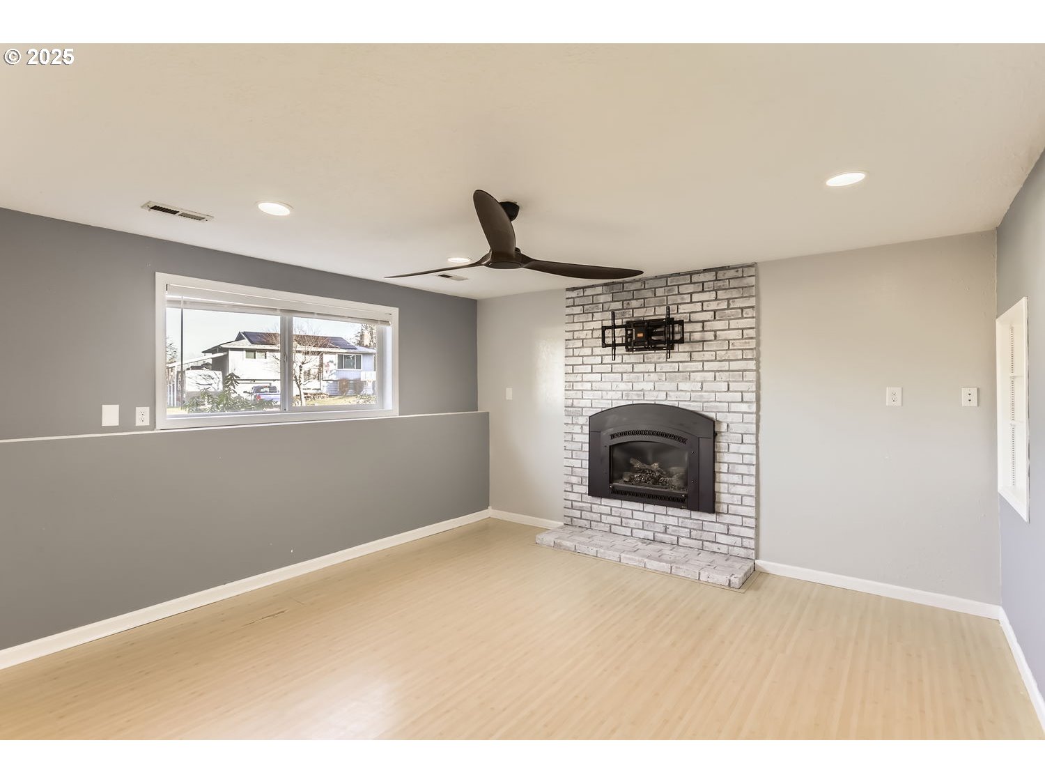 18628 SW CASCADIA CT