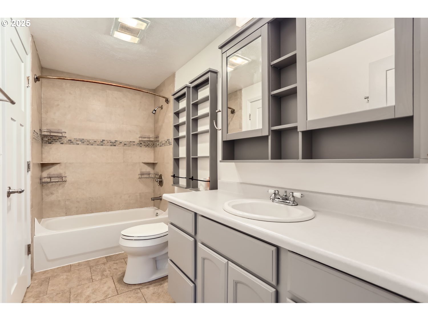 18628 SW CASCADIA CT