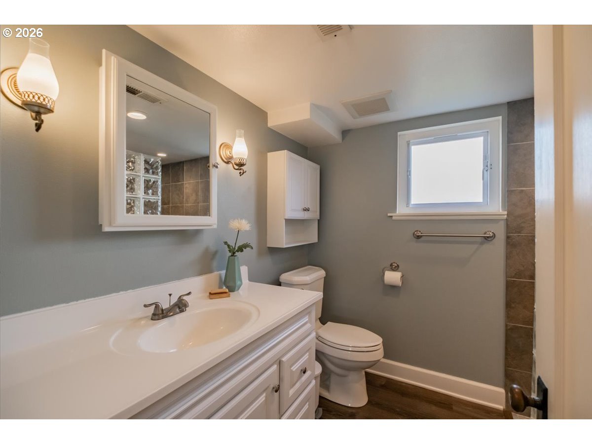 1905 SE DIVISION ST