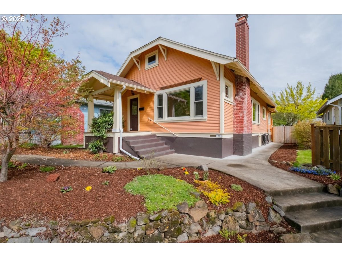 1905 SE DIVISION ST