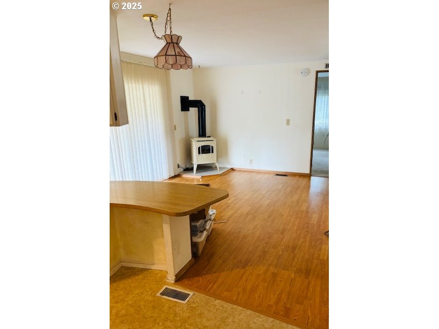 21100 NE SANDY BLVD #2