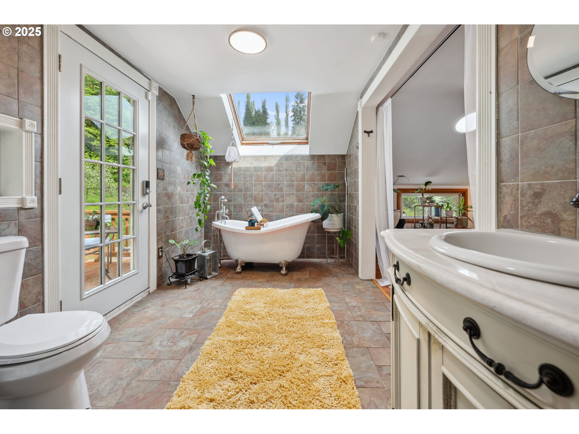 25925 NW SAINT HELENS RD