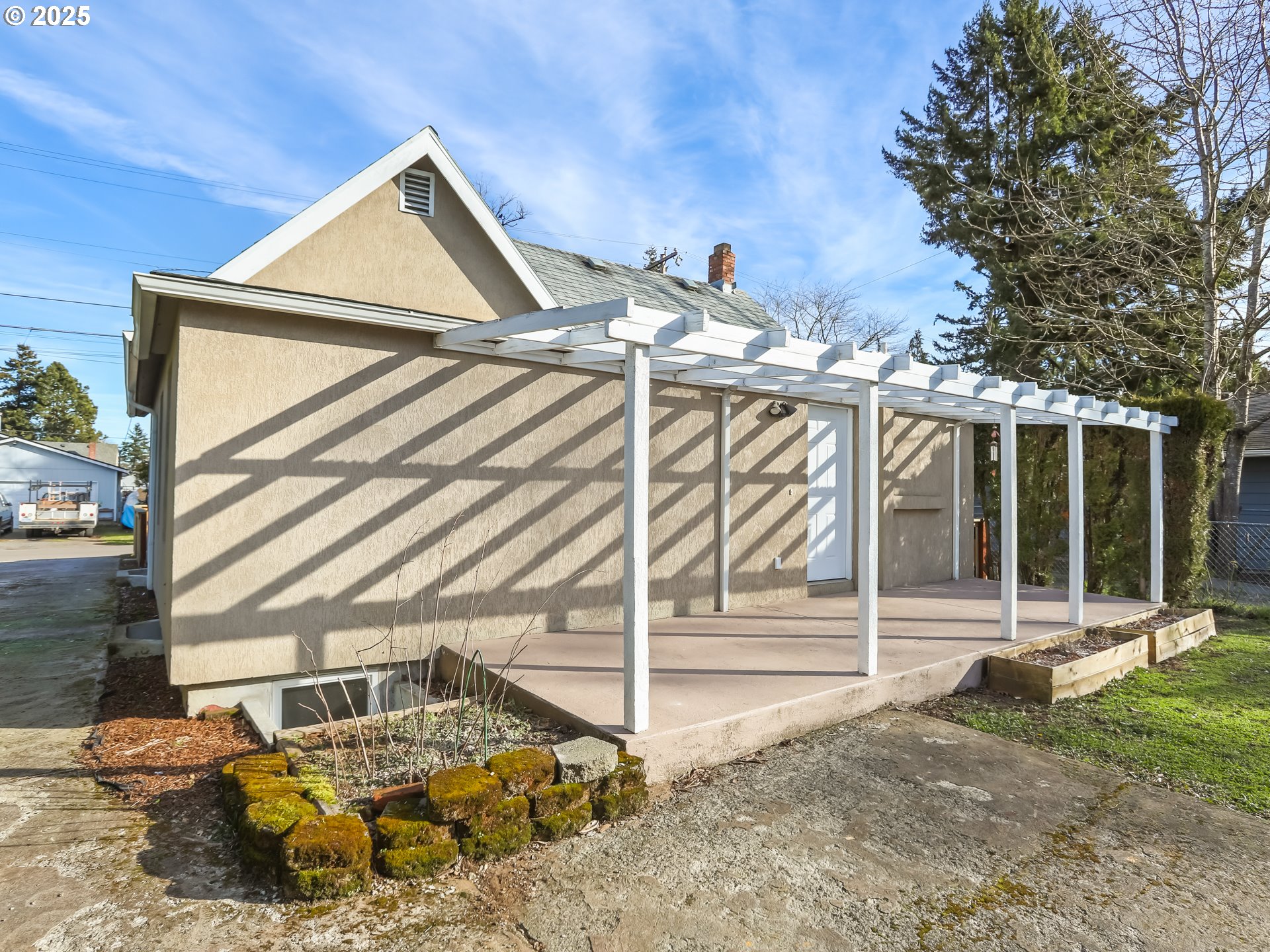 6637 SE 63RD AVE