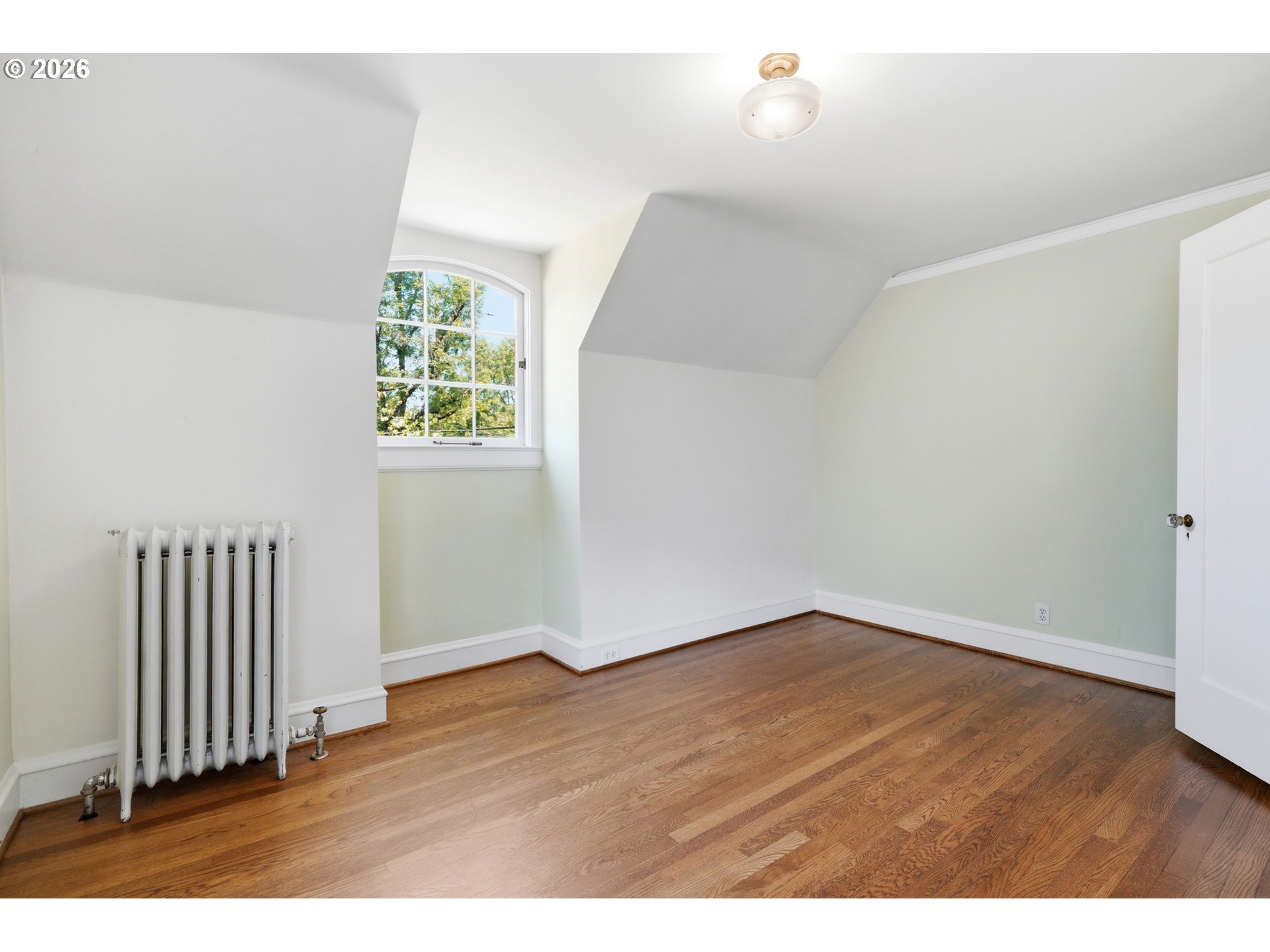 1133 NE 37TH AVE