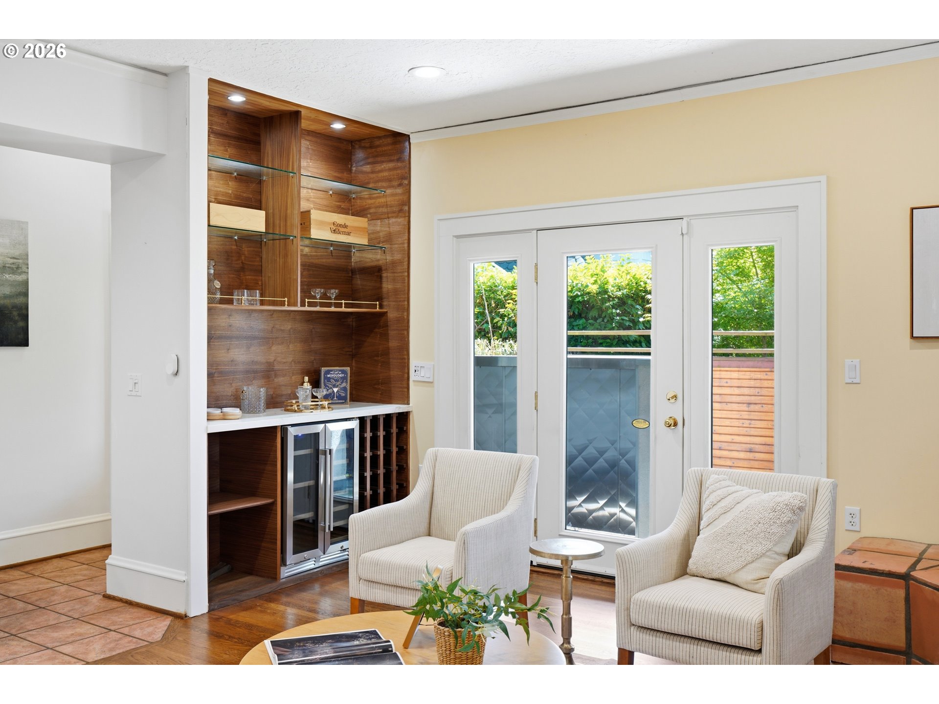 1133 NE 37TH AVE