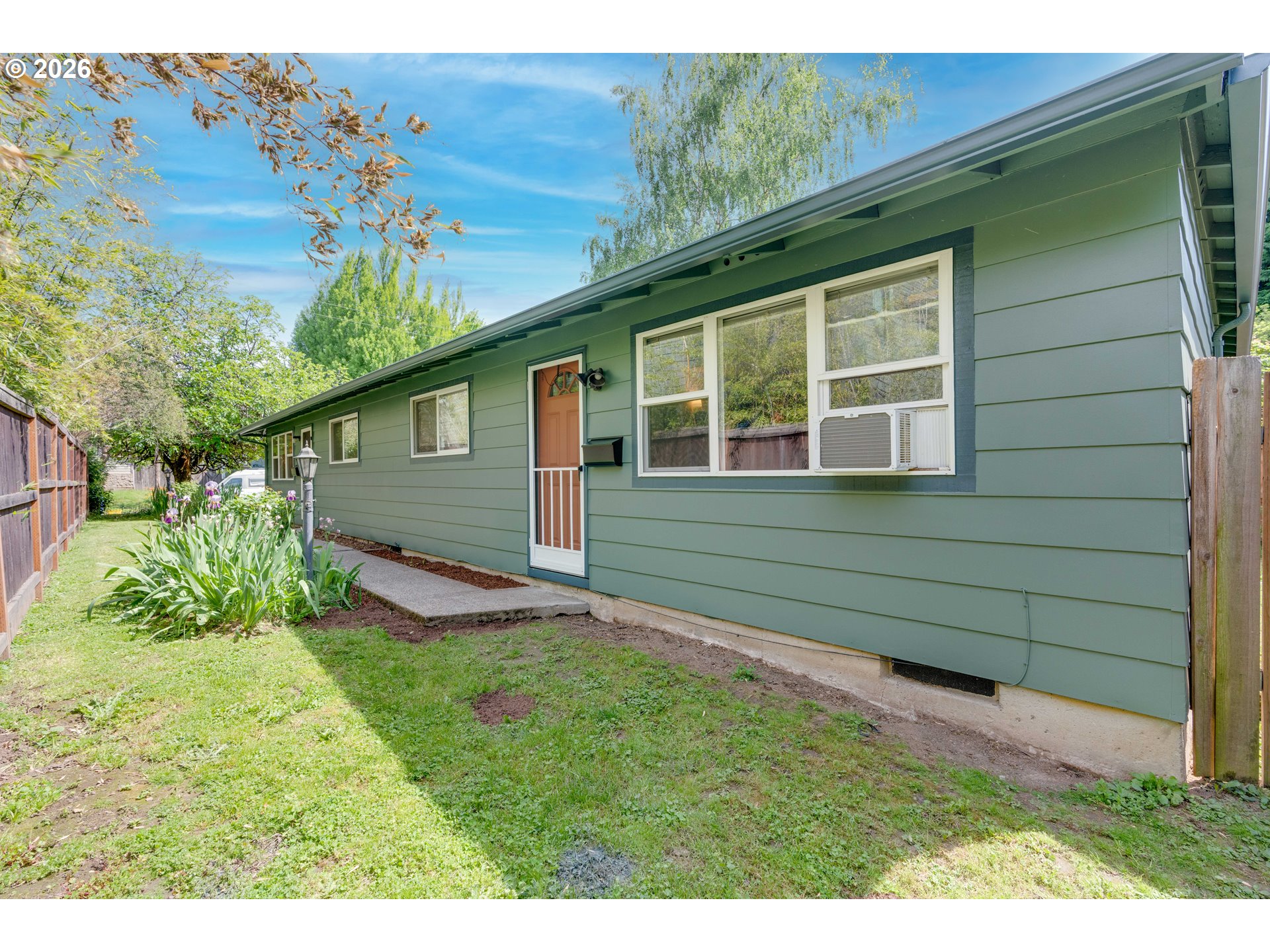 2913/2915 SE 19TH AVE