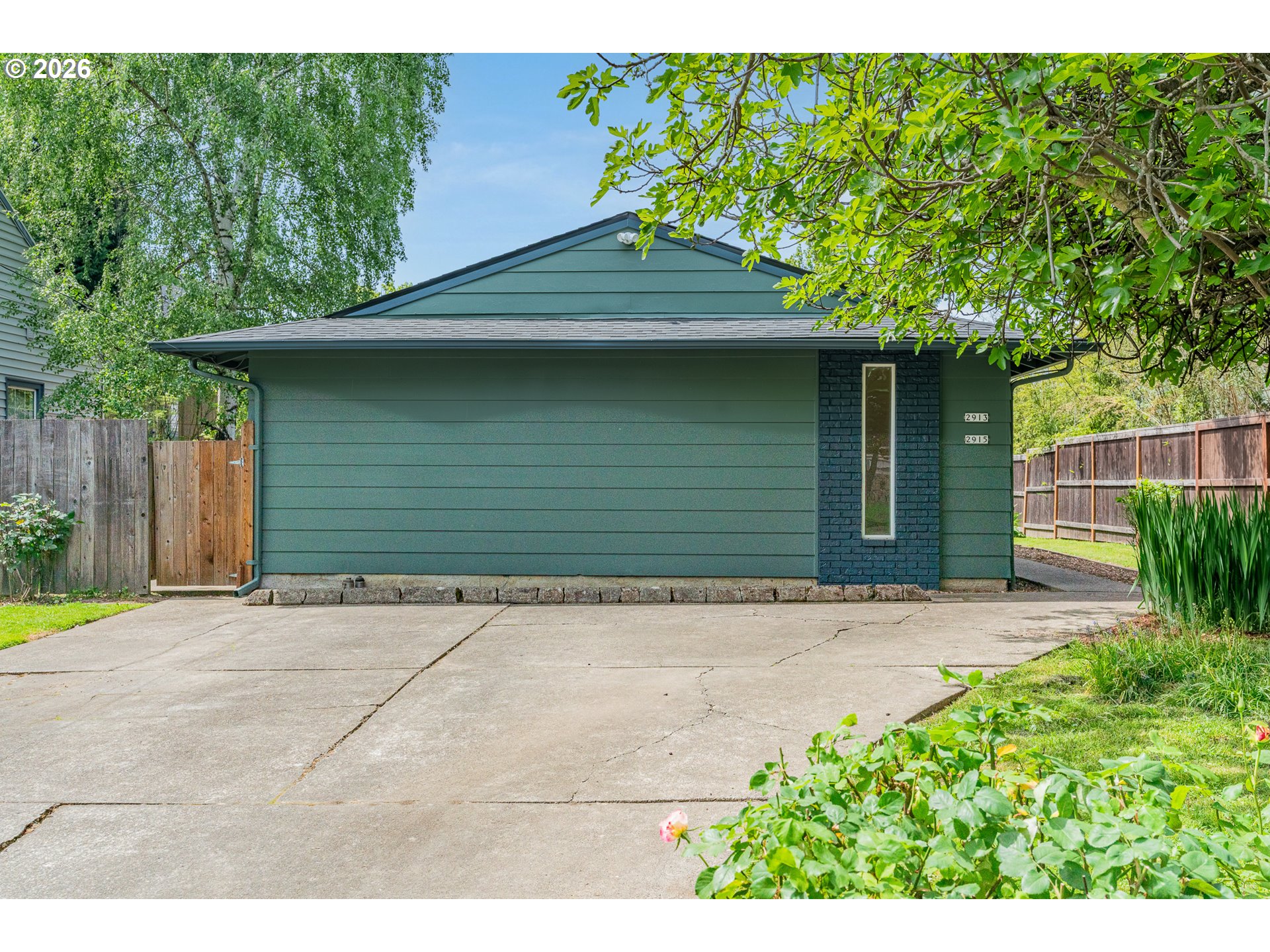 2913/2915 SE 19TH AVE