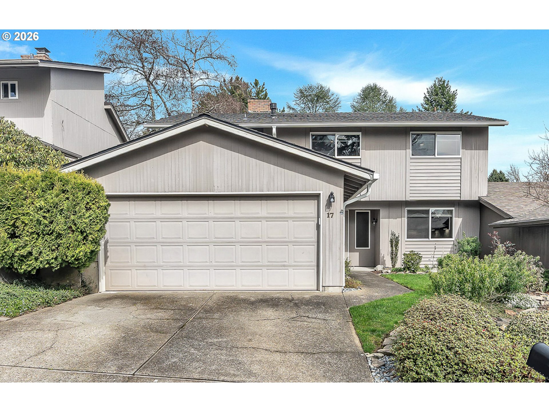 17 BRITTEN CT