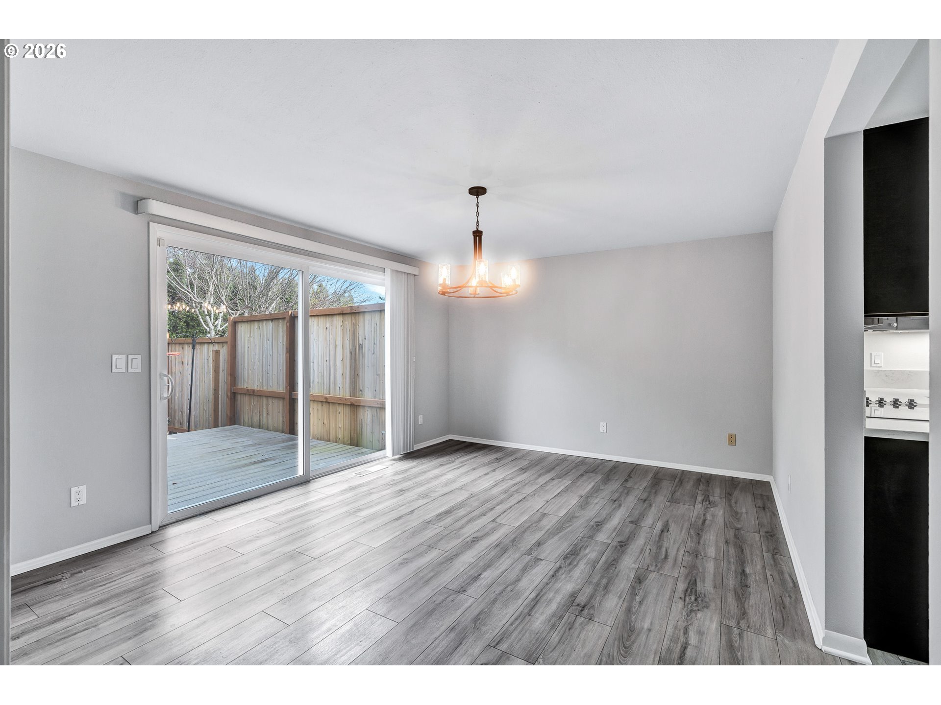 17 BRITTEN CT