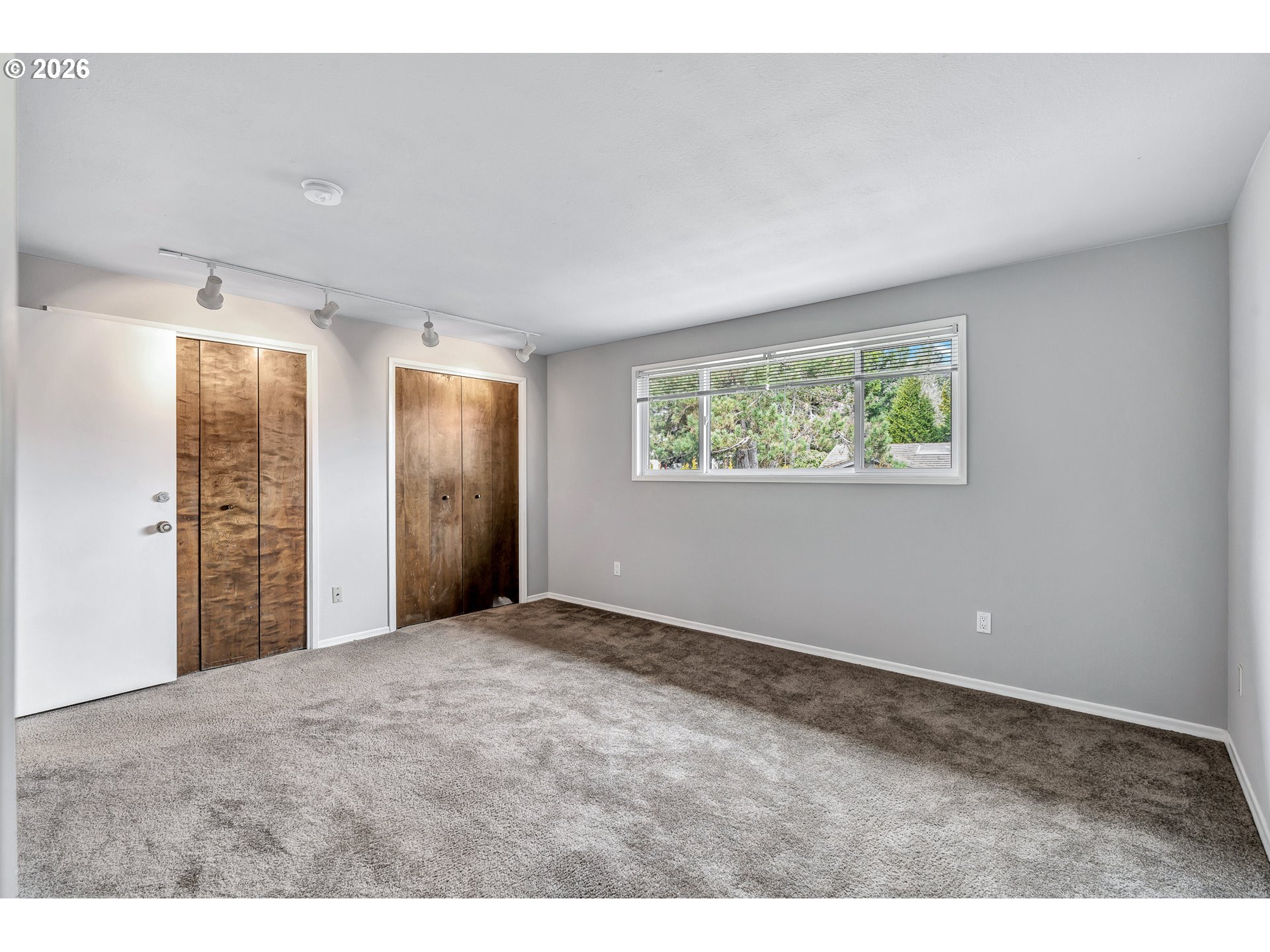 17 BRITTEN CT