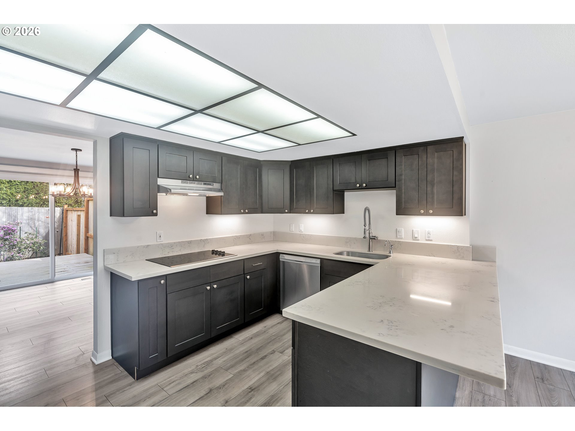 17 BRITTEN CT
