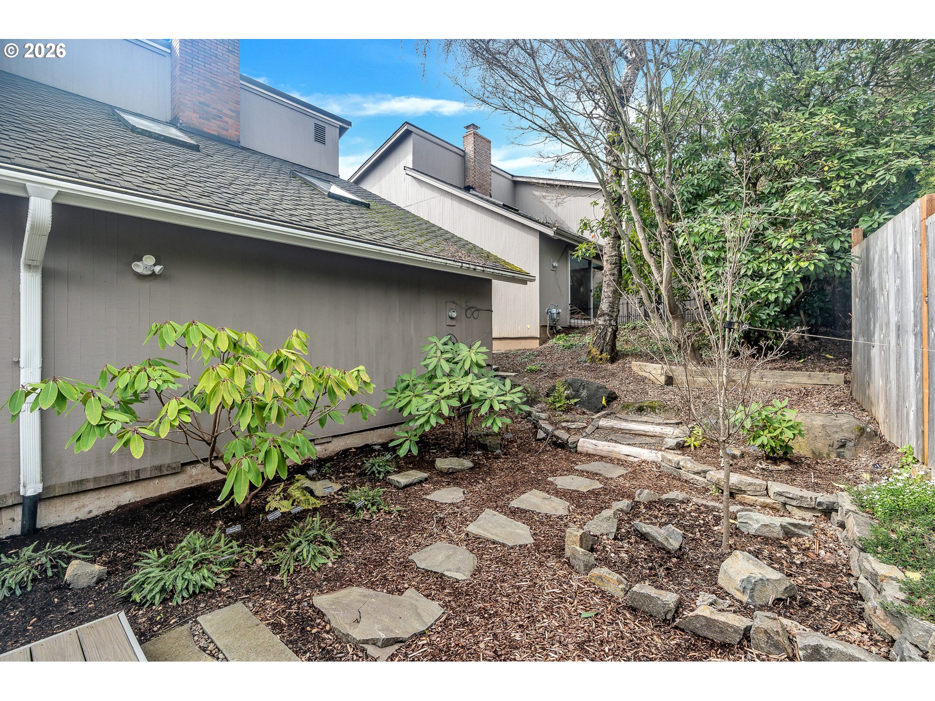 17 BRITTEN CT