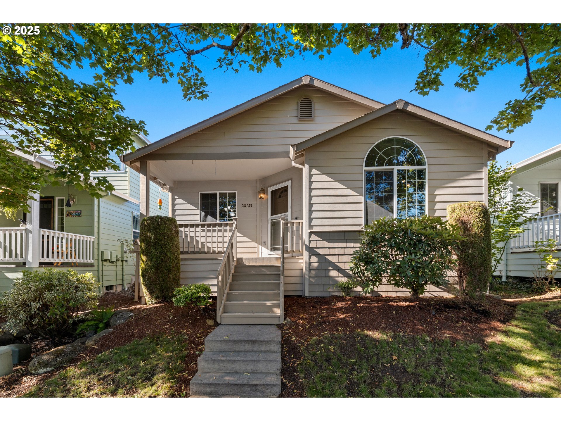 20674 NE SHORE VIEW DR
