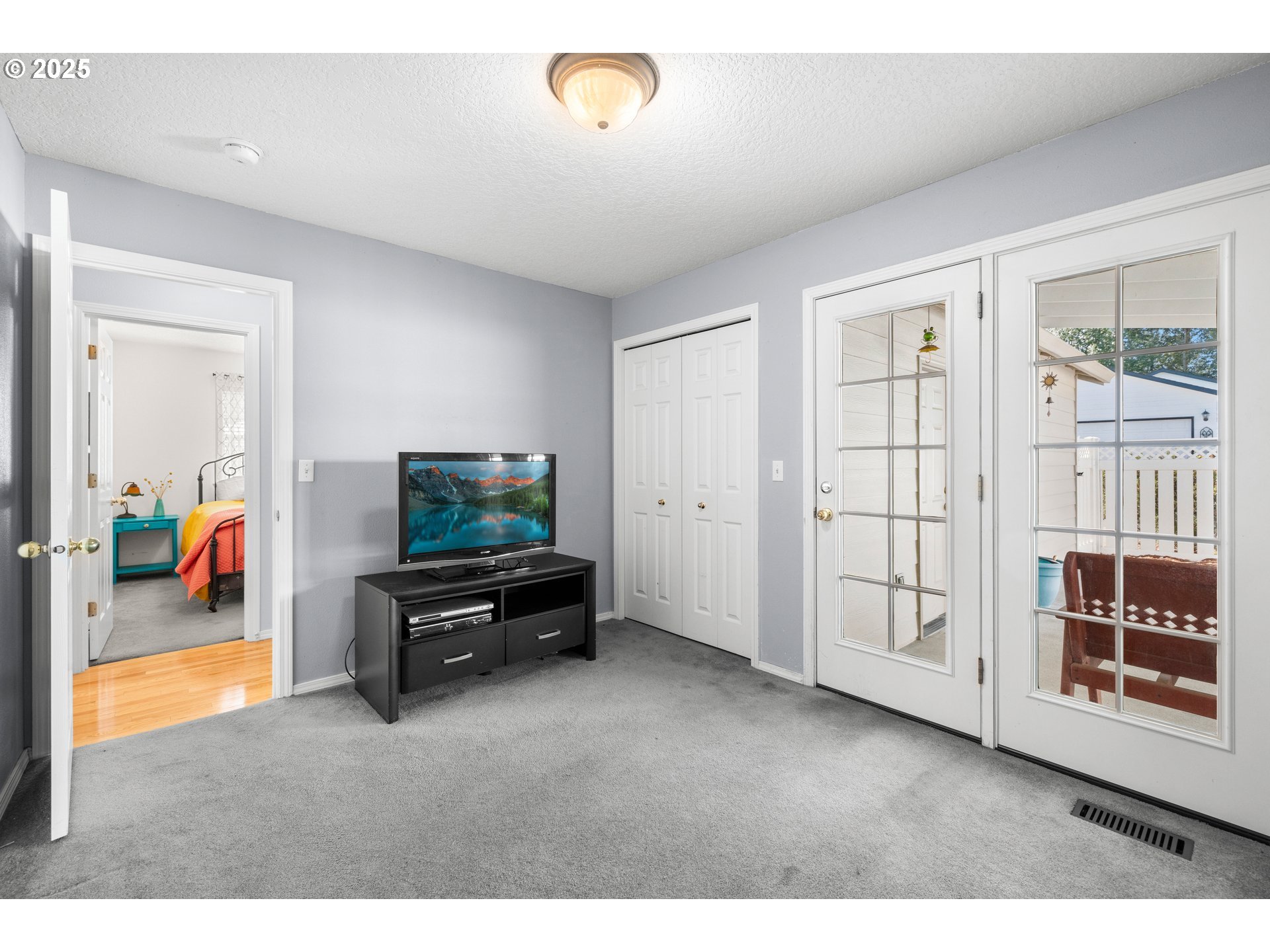 20674 NE SHORE VIEW DR