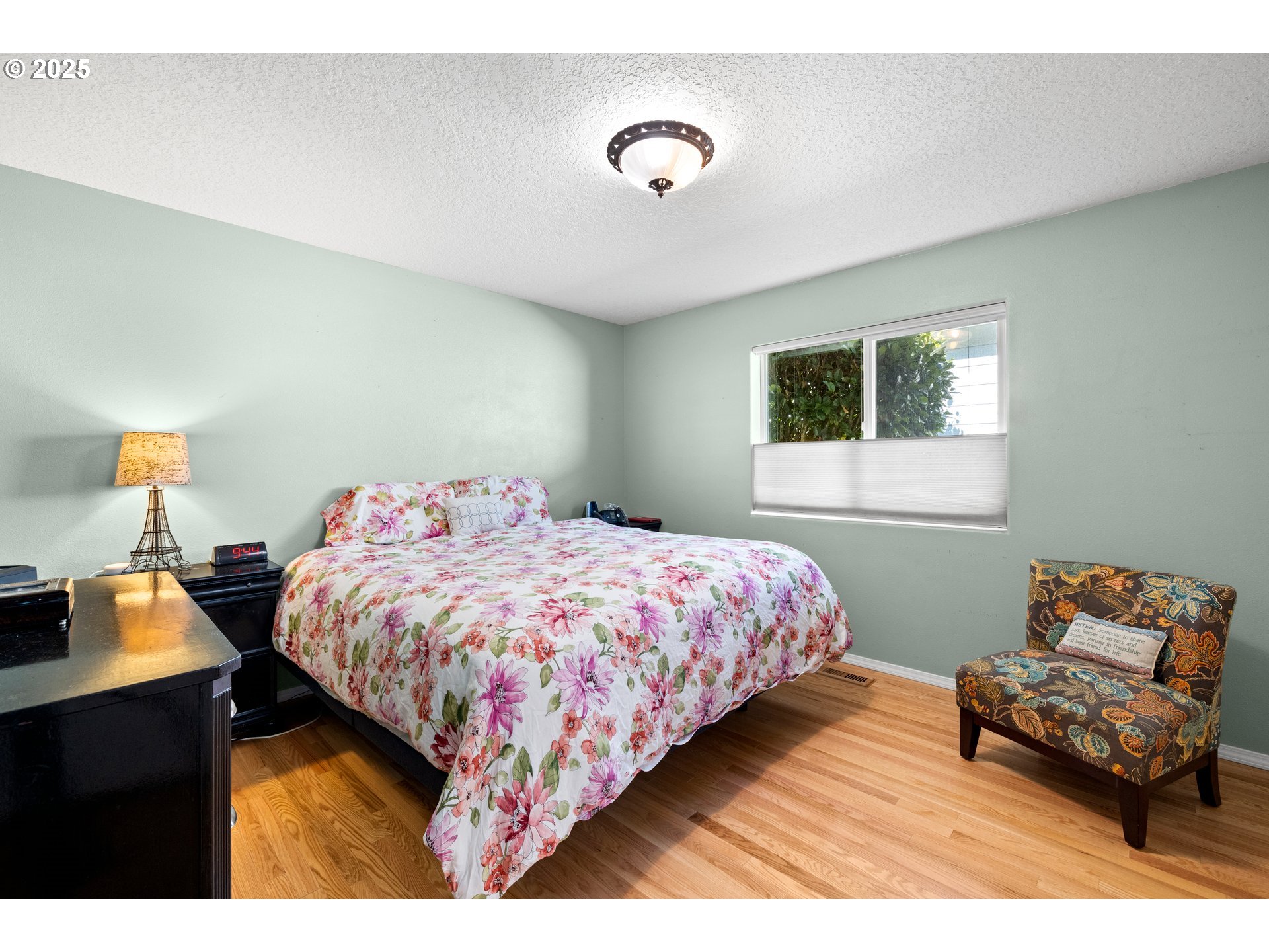 20674 NE SHORE VIEW DR