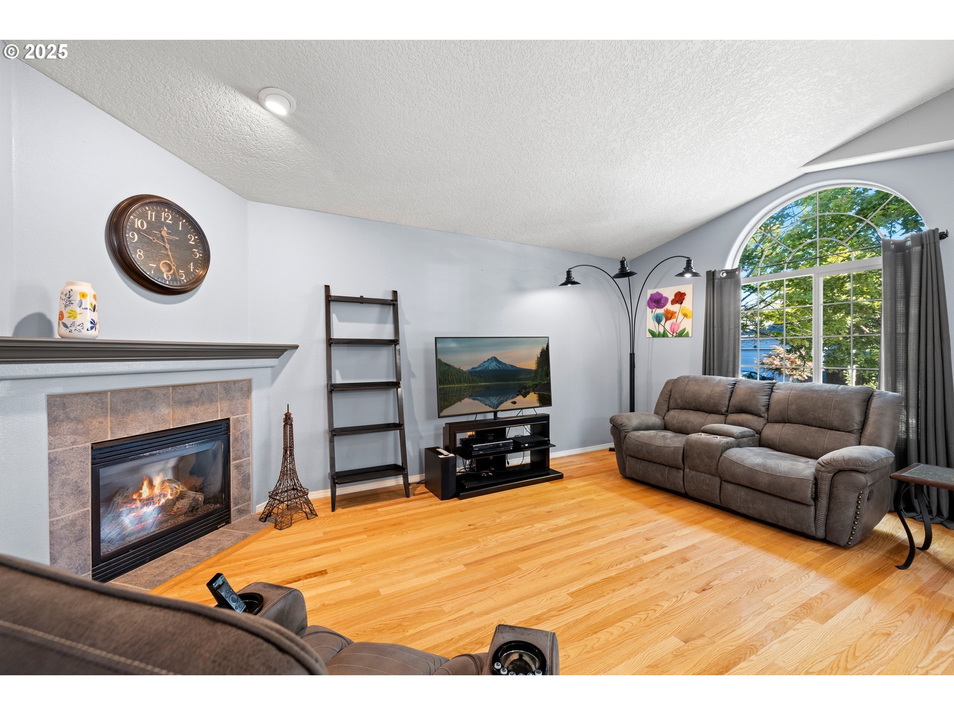 20674 NE SHORE VIEW DR