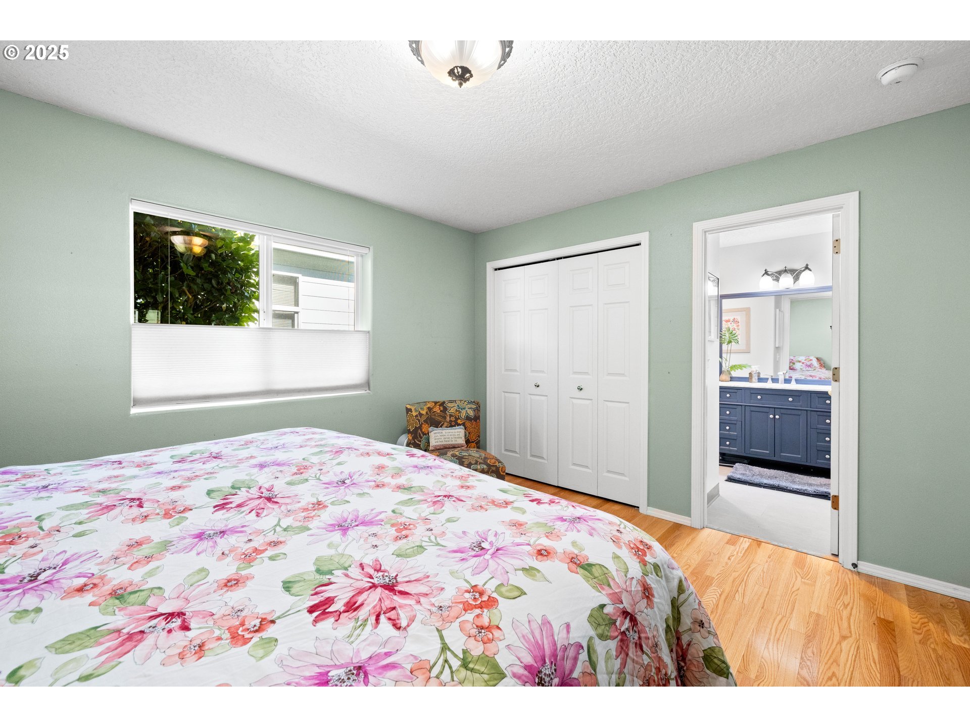 20674 NE SHORE VIEW DR