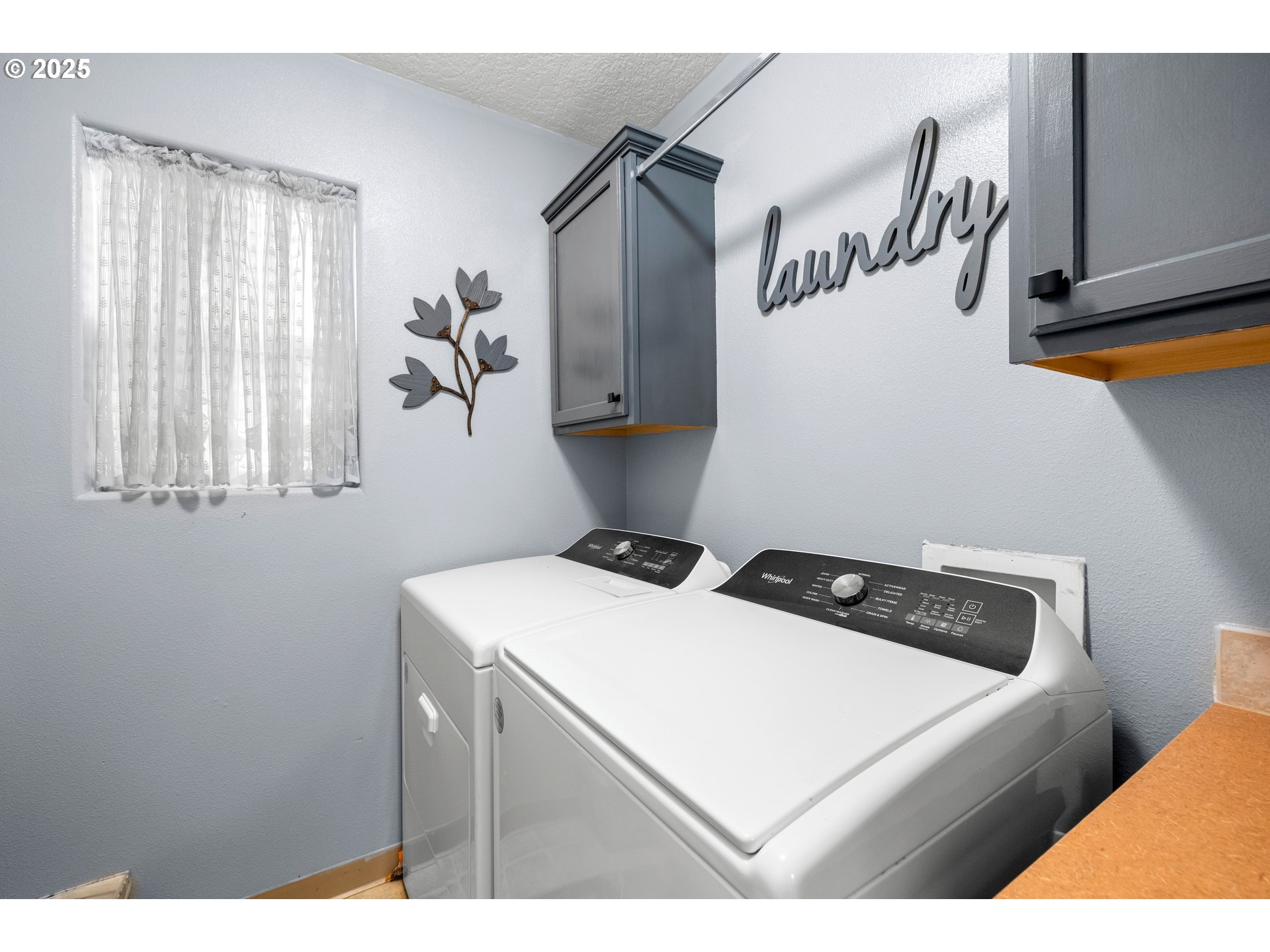 20674 NE SHORE VIEW DR