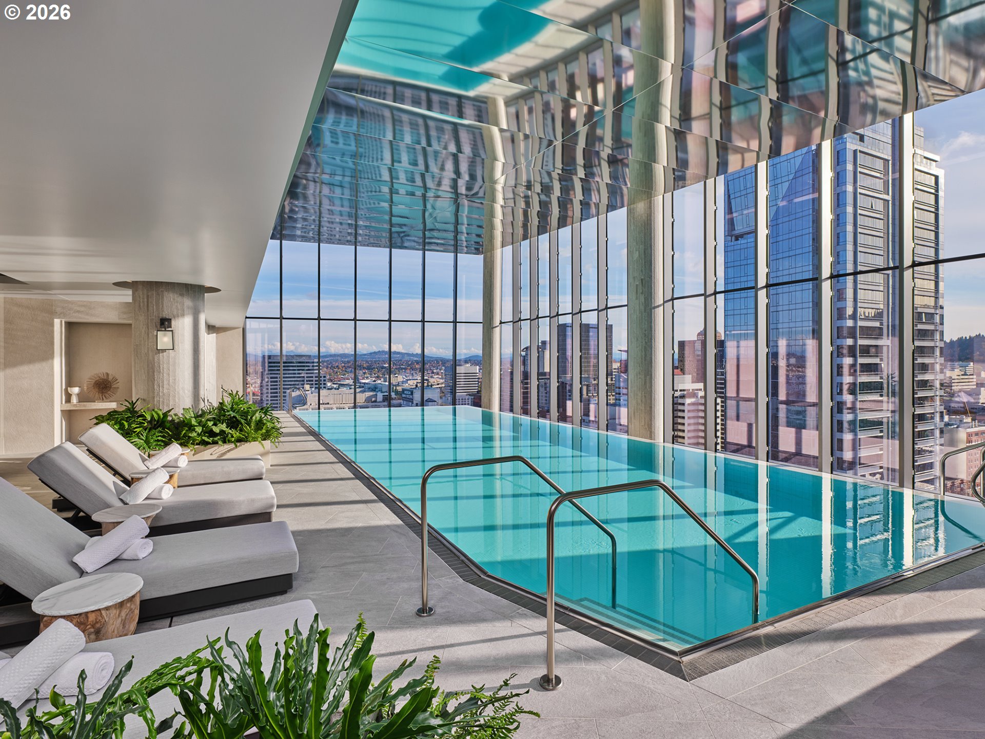 550 SW 10TH AVE 2102