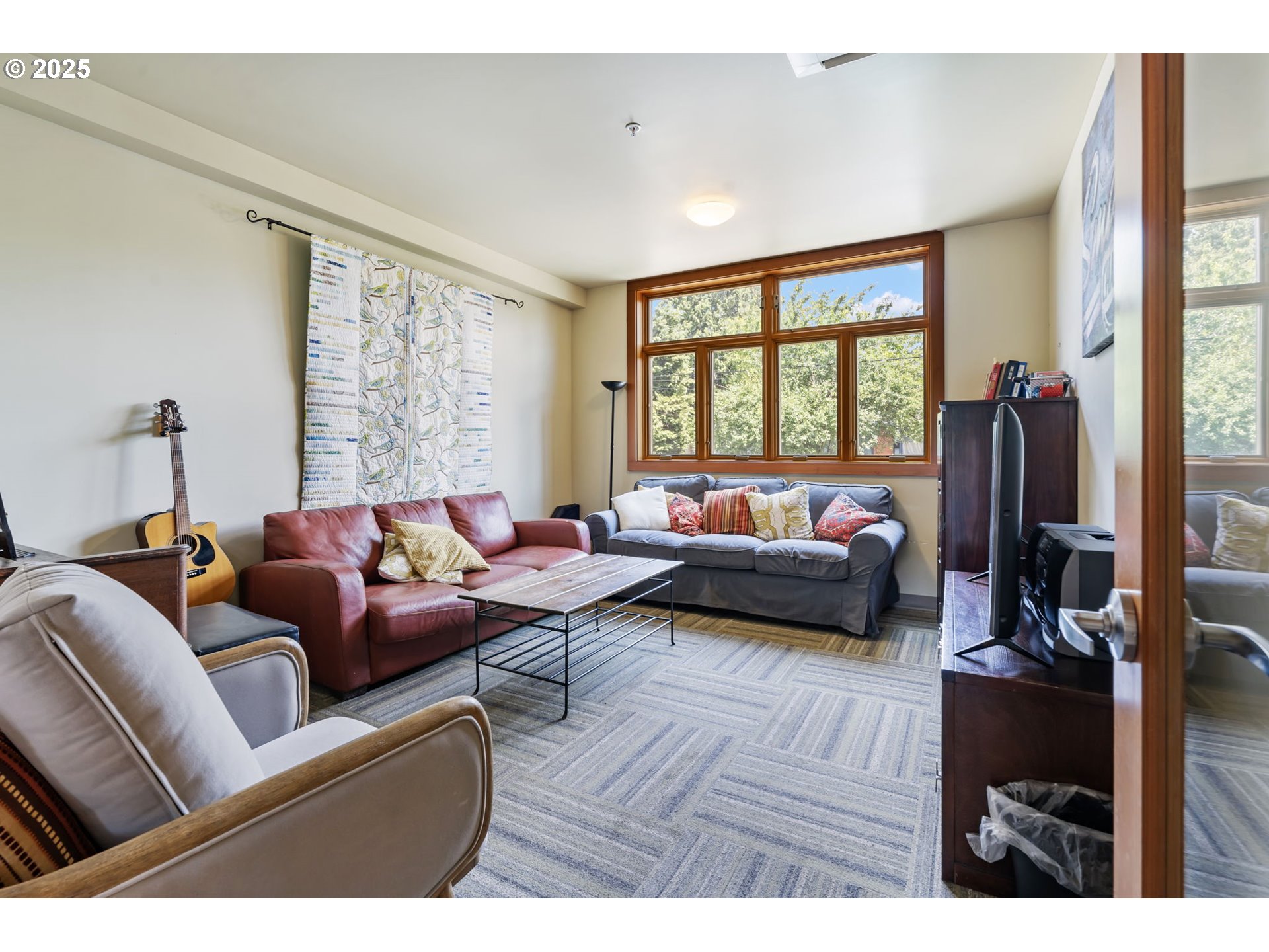 2525 N KILLINGSWORTH ST 205