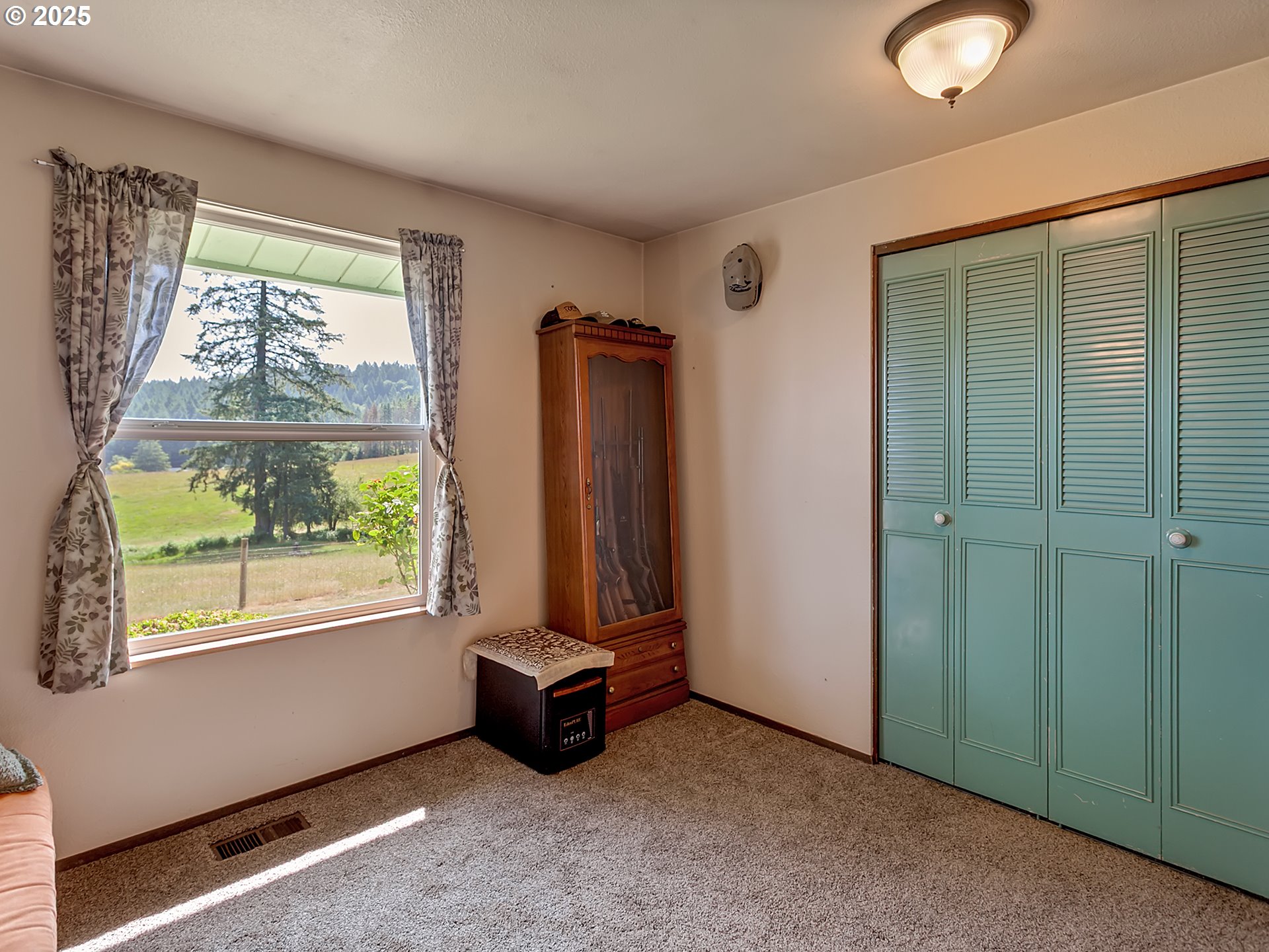 21000 SW FINNIGAN HILL RD