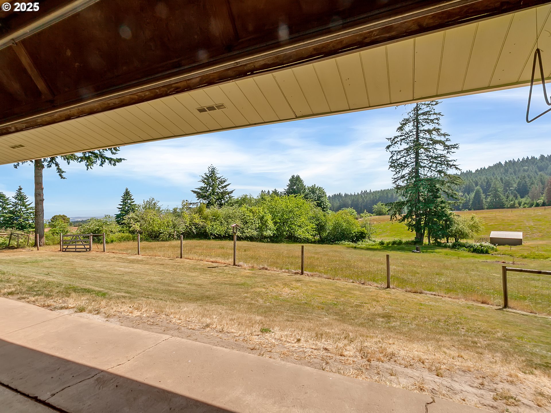 21000 SW FINNIGAN HILL RD