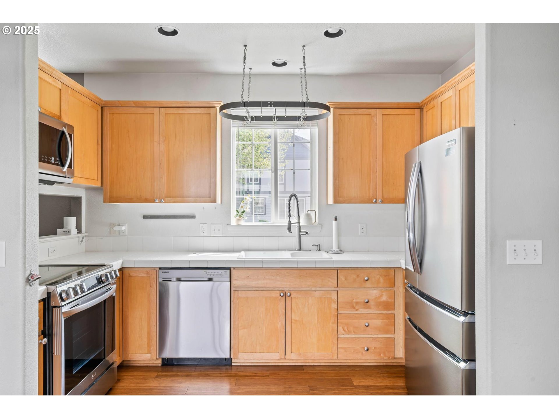 999 SE TAMANGO ST