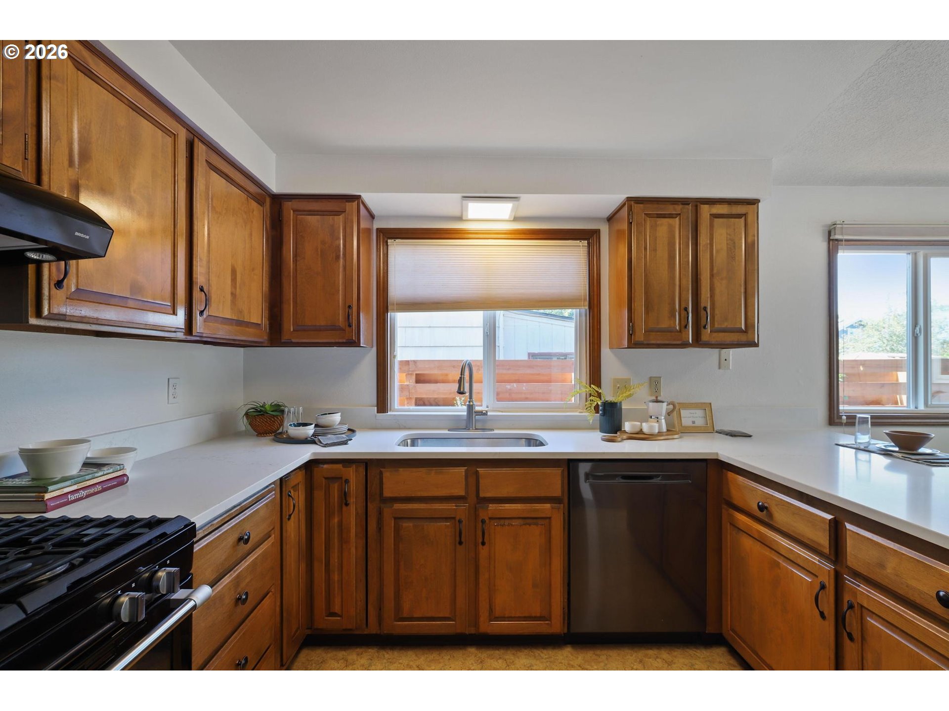 305 SE 84TH AVE