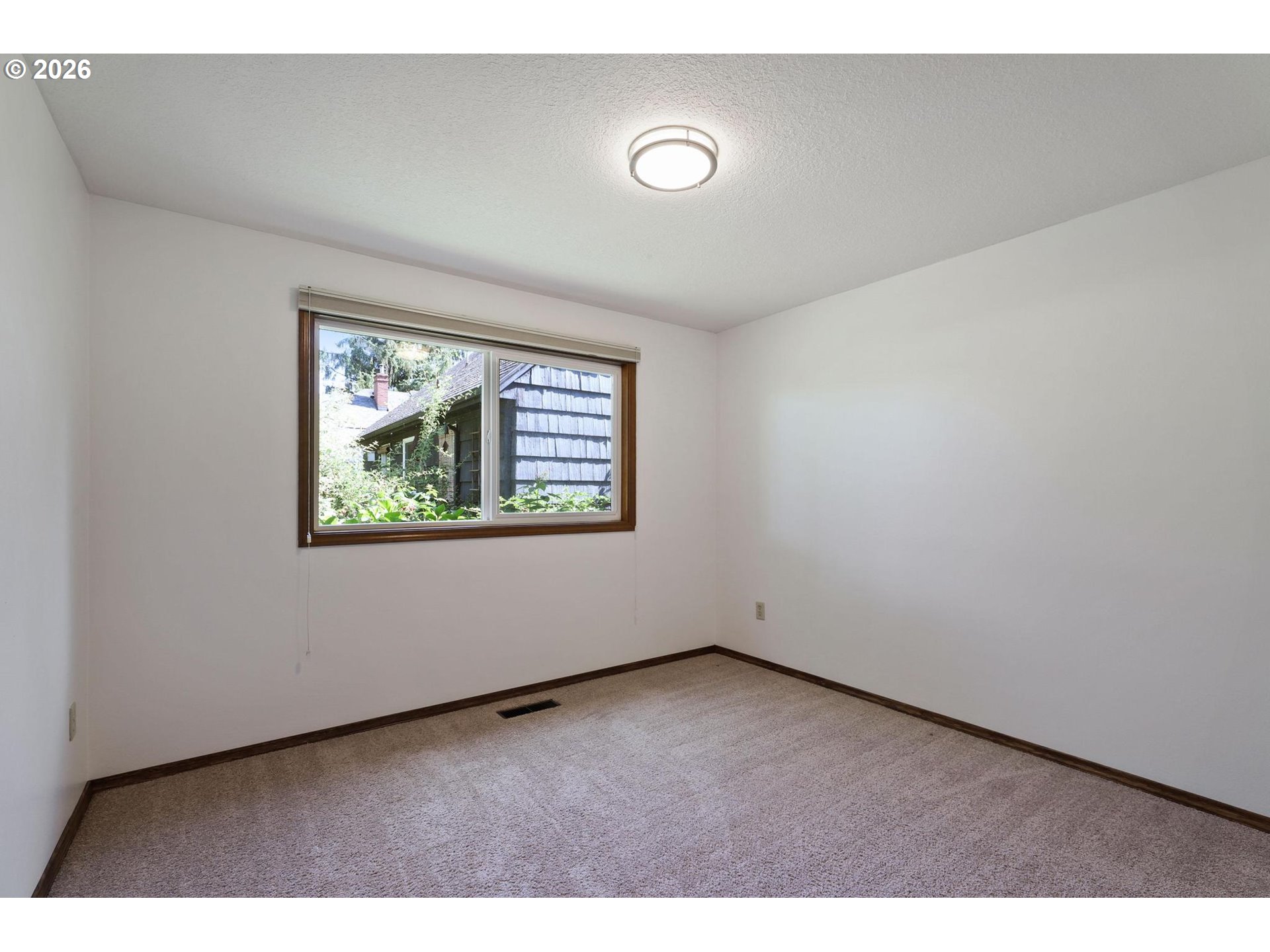 305 SE 84TH AVE