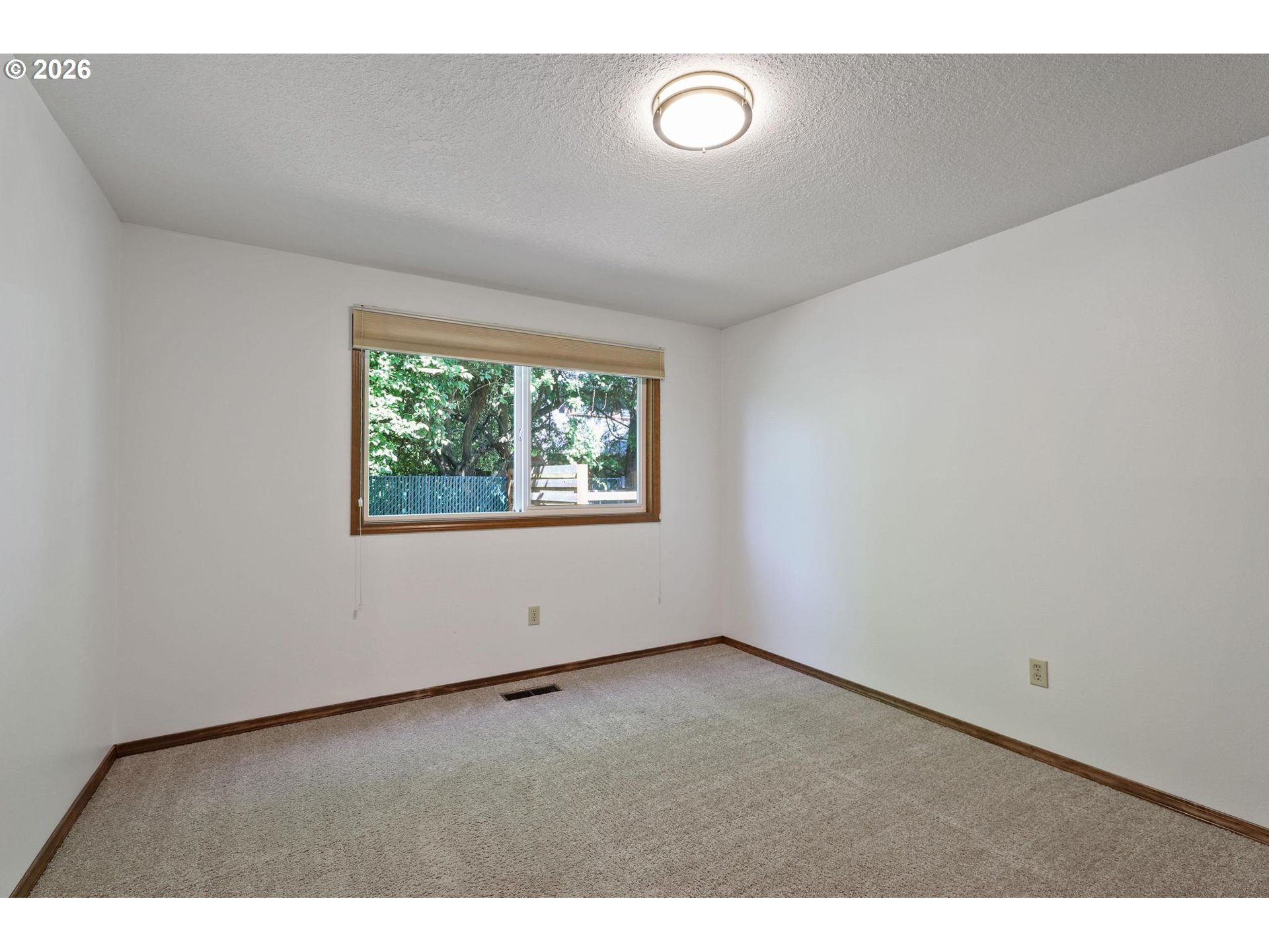 305 SE 84TH AVE