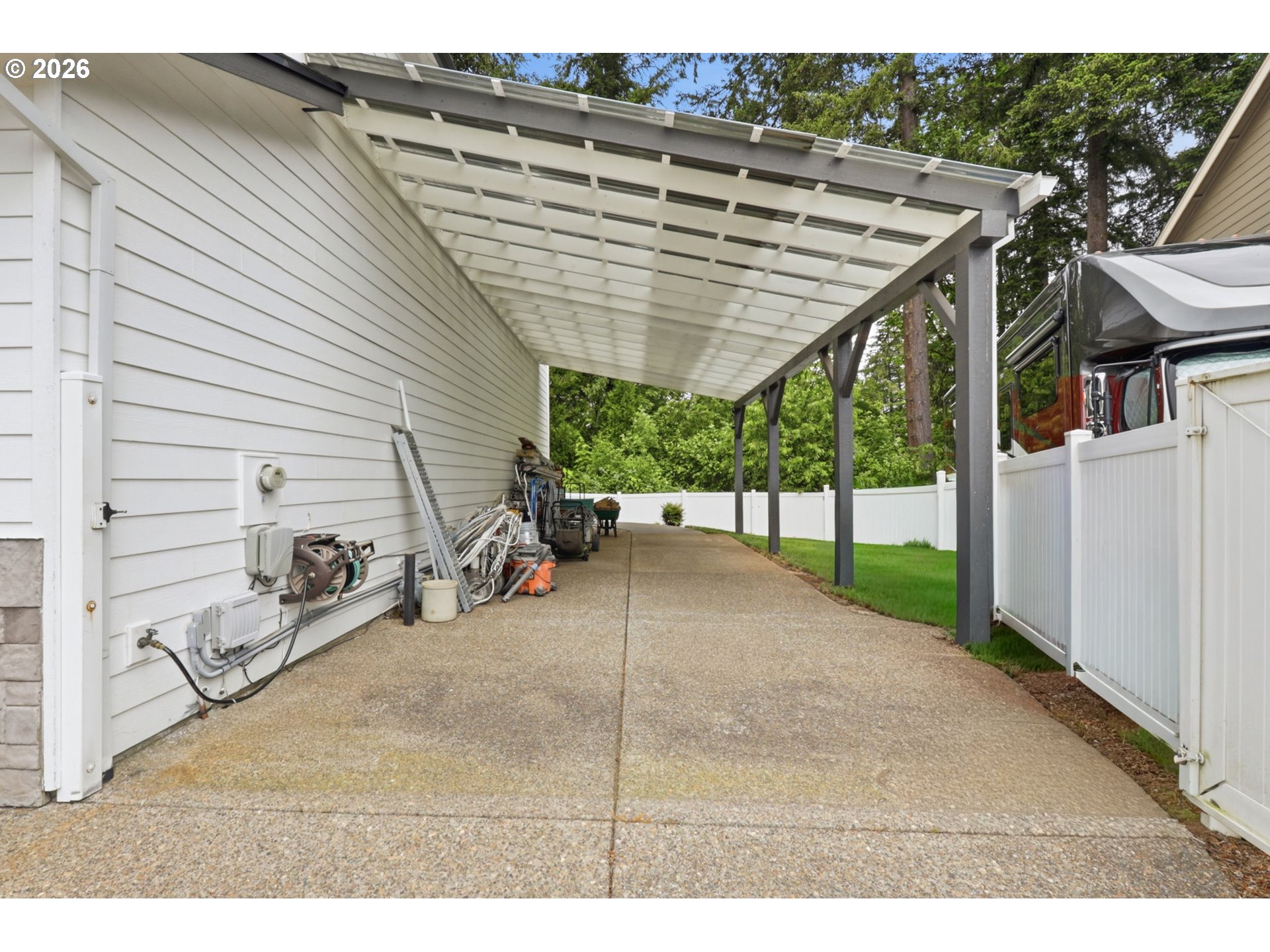 1090 N 26TH TER