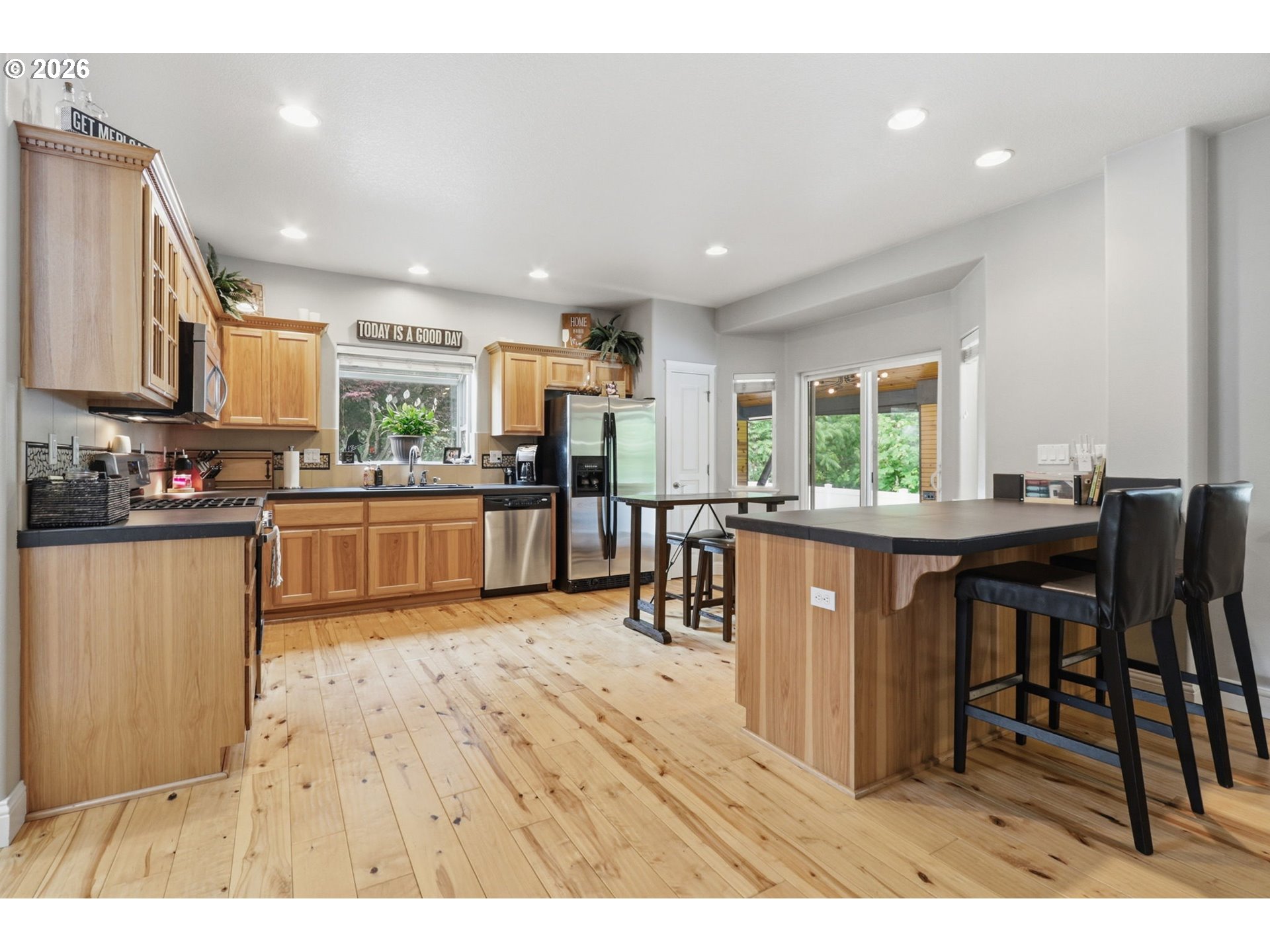 1090 N 26TH TER