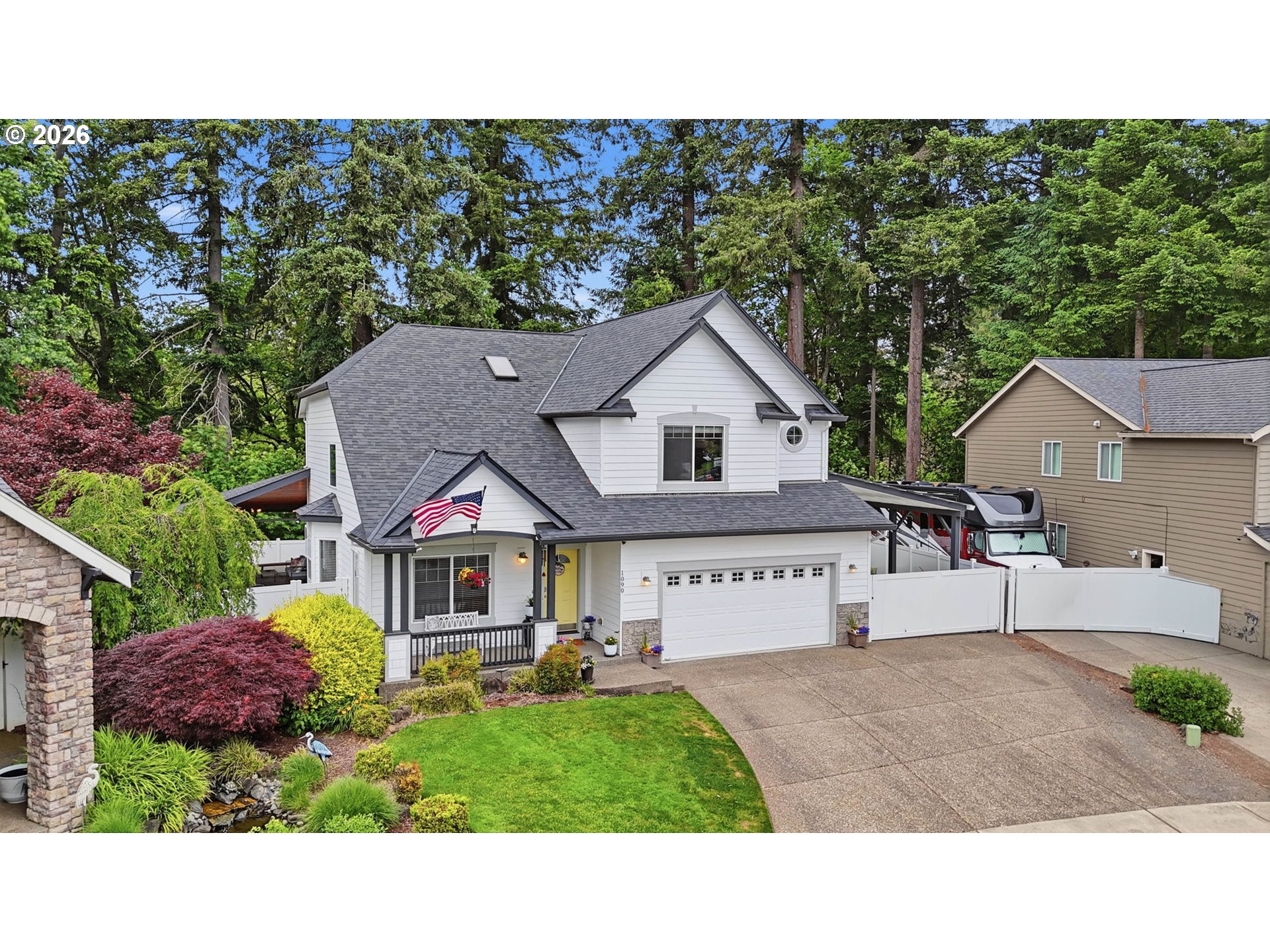 1090 N 26TH TER