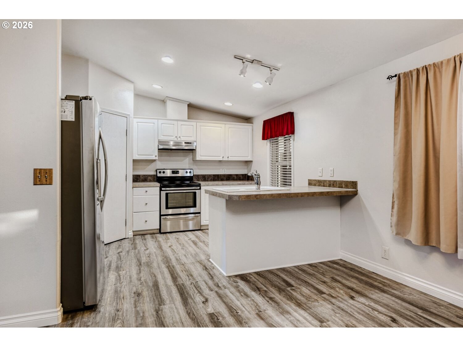1111 SE 3RD AVE 15
