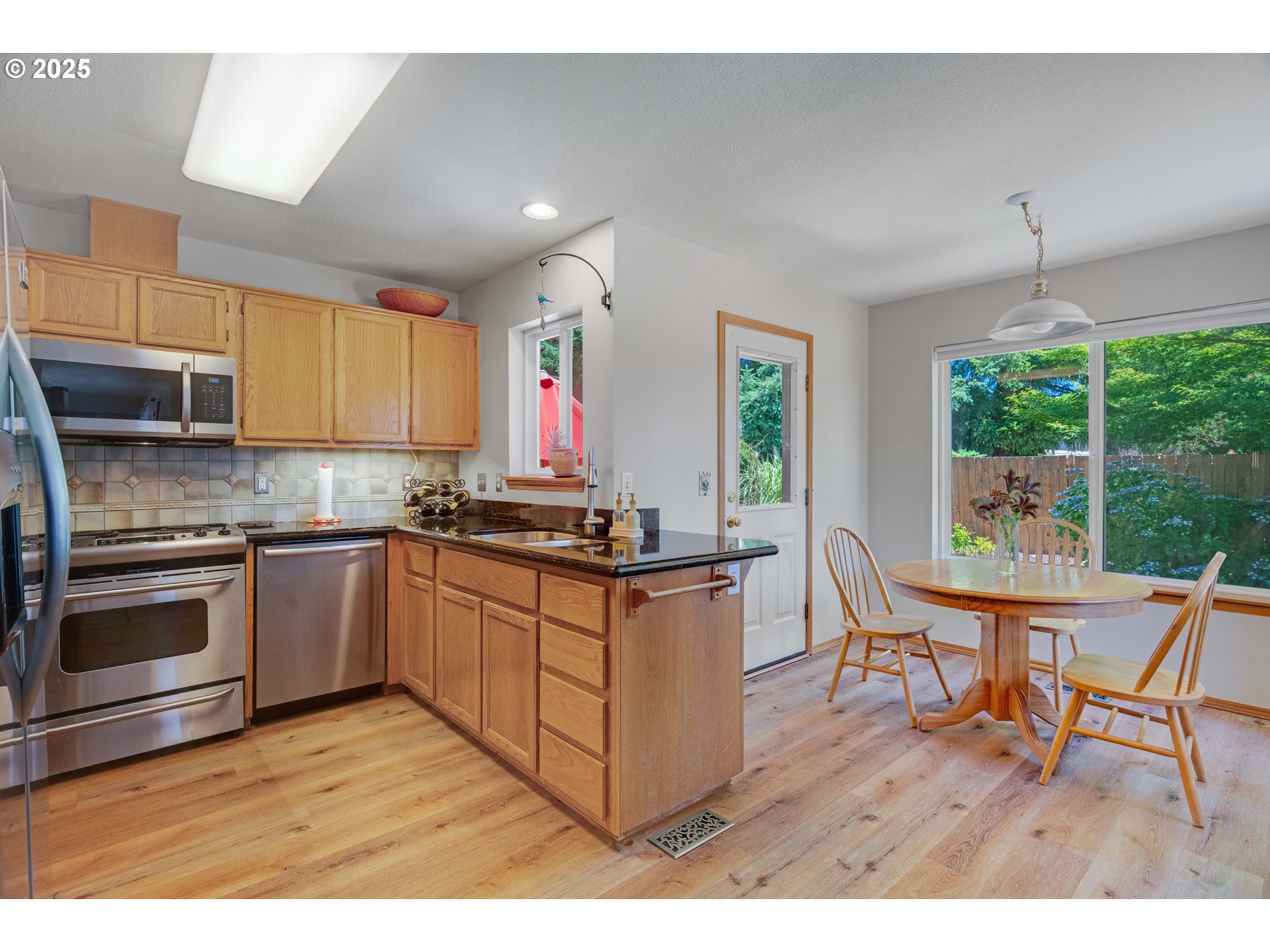 15984 SE MARY ANN LN