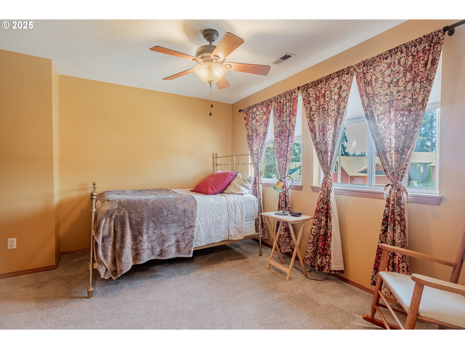 15984 SE MARY ANN LN