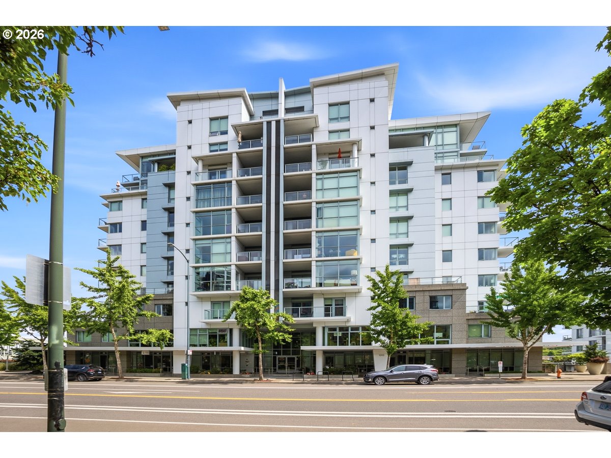 1310 NW NAITO PKWY 104A