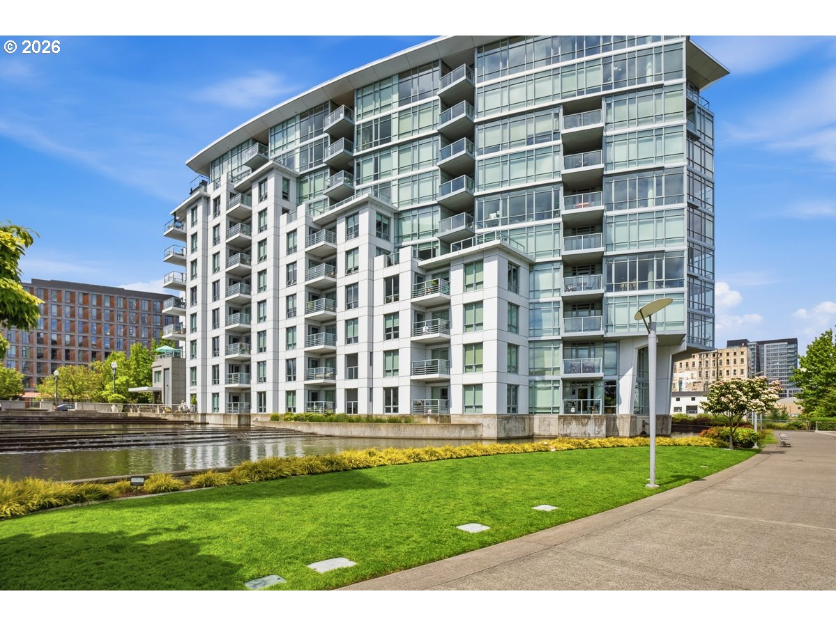 1310 NW NAITO PKWY 104A