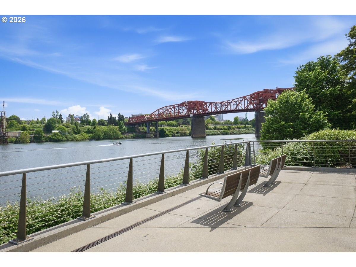 1310 NW NAITO PKWY 104A