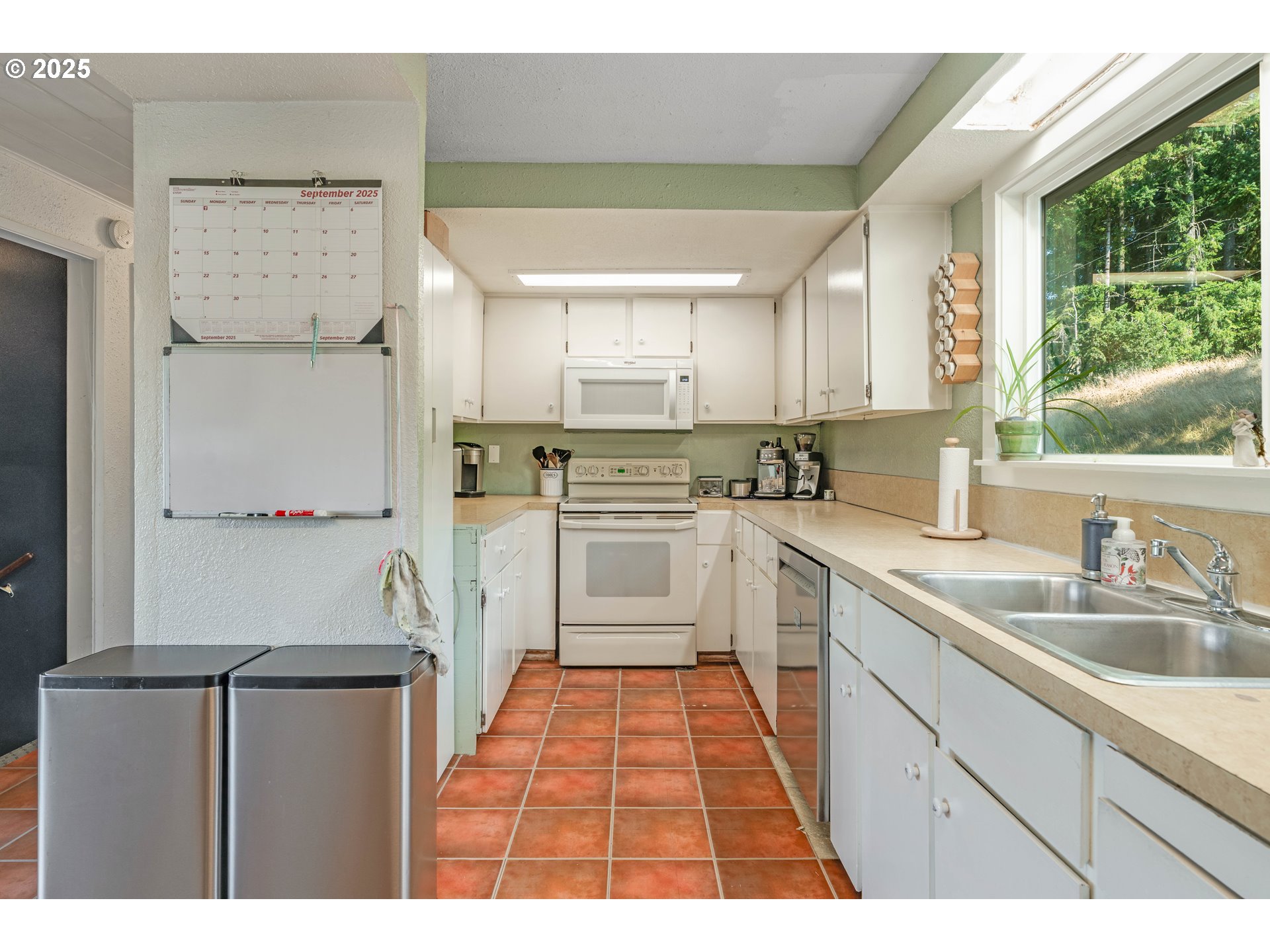14075 NE NORTH VALLEY RD