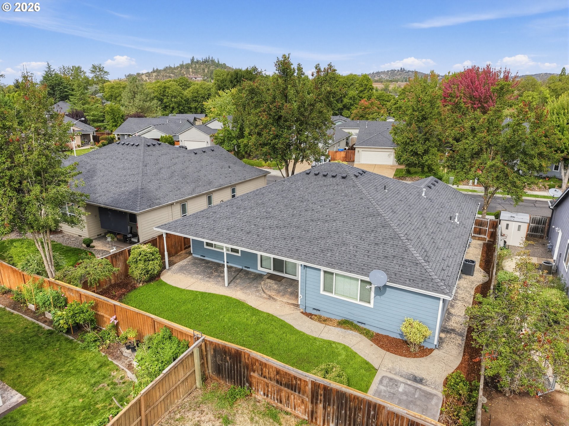 948 BLACK WOLF LN